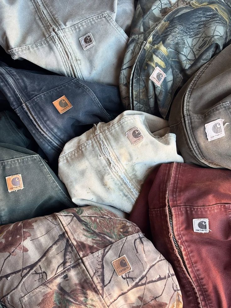 ALL OUTERWEAR