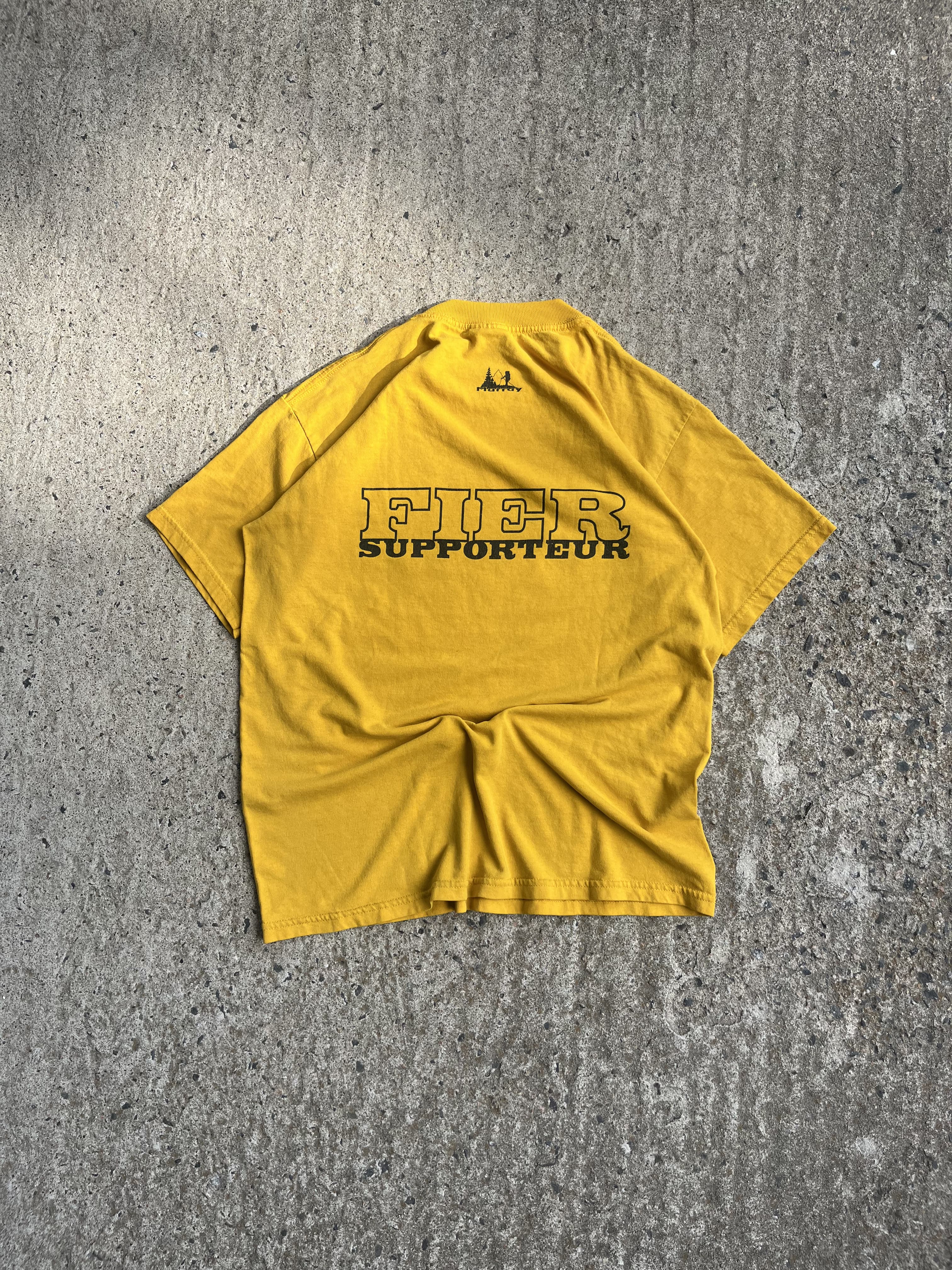 Vintage 90s Yellow Laval University Basketball T-Shirt (M)