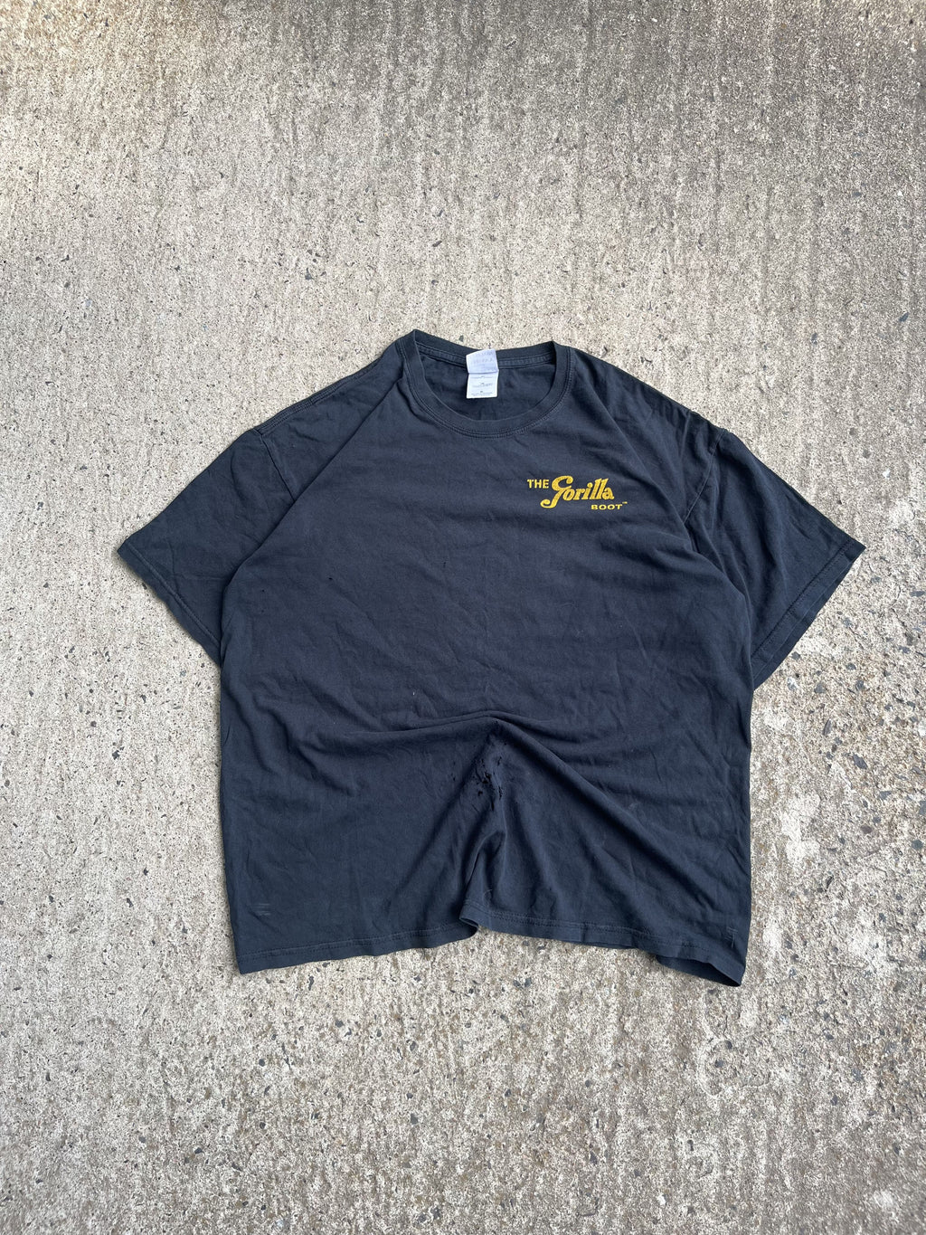Vintage Y2K Black "Hung Like A Gorilla" Slogan Tee (XL)