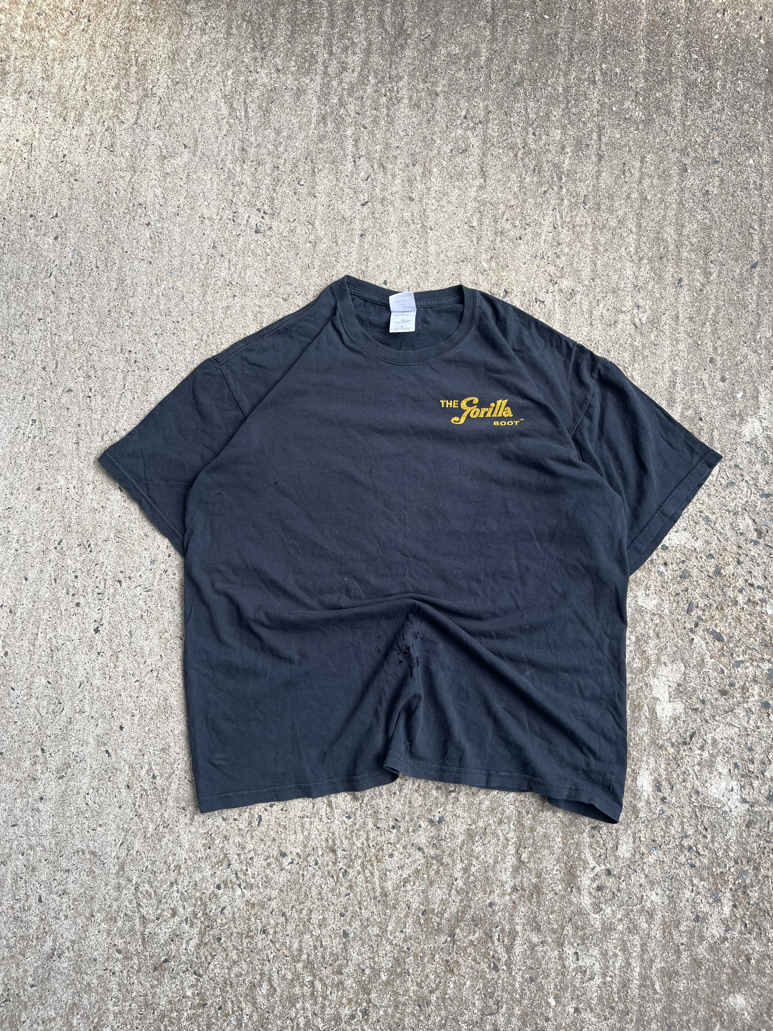 Vintage Y2K Black "Hung Like A Gorilla" Slogan Tee (XL)