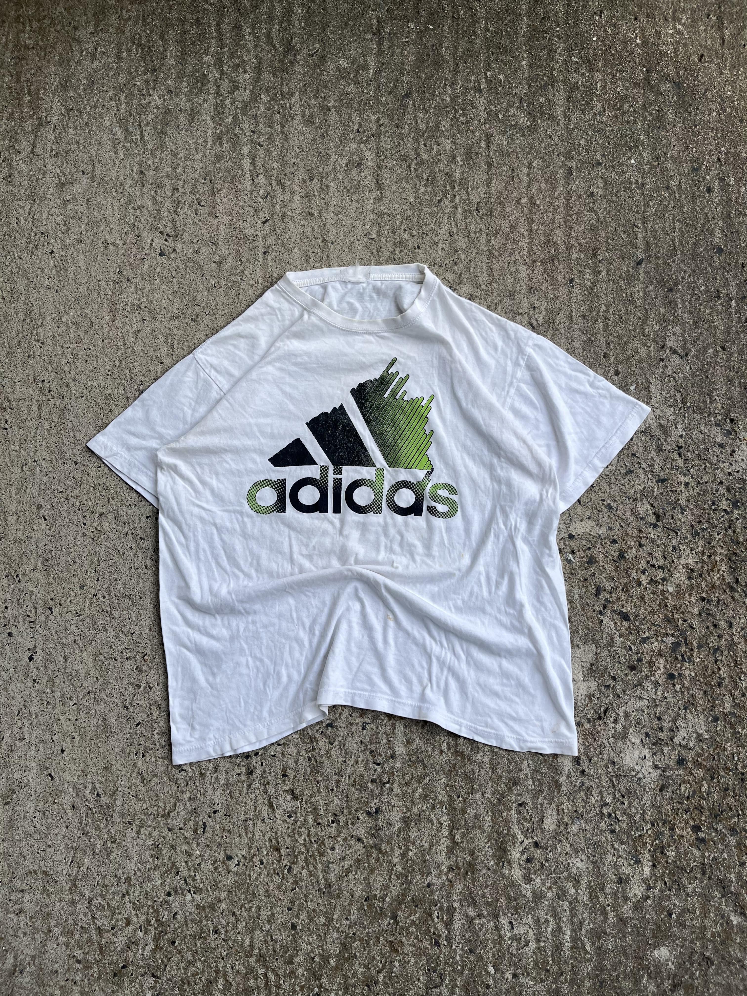 Vintage Y2K White Adidas T-Shirt (XL) (Copy)