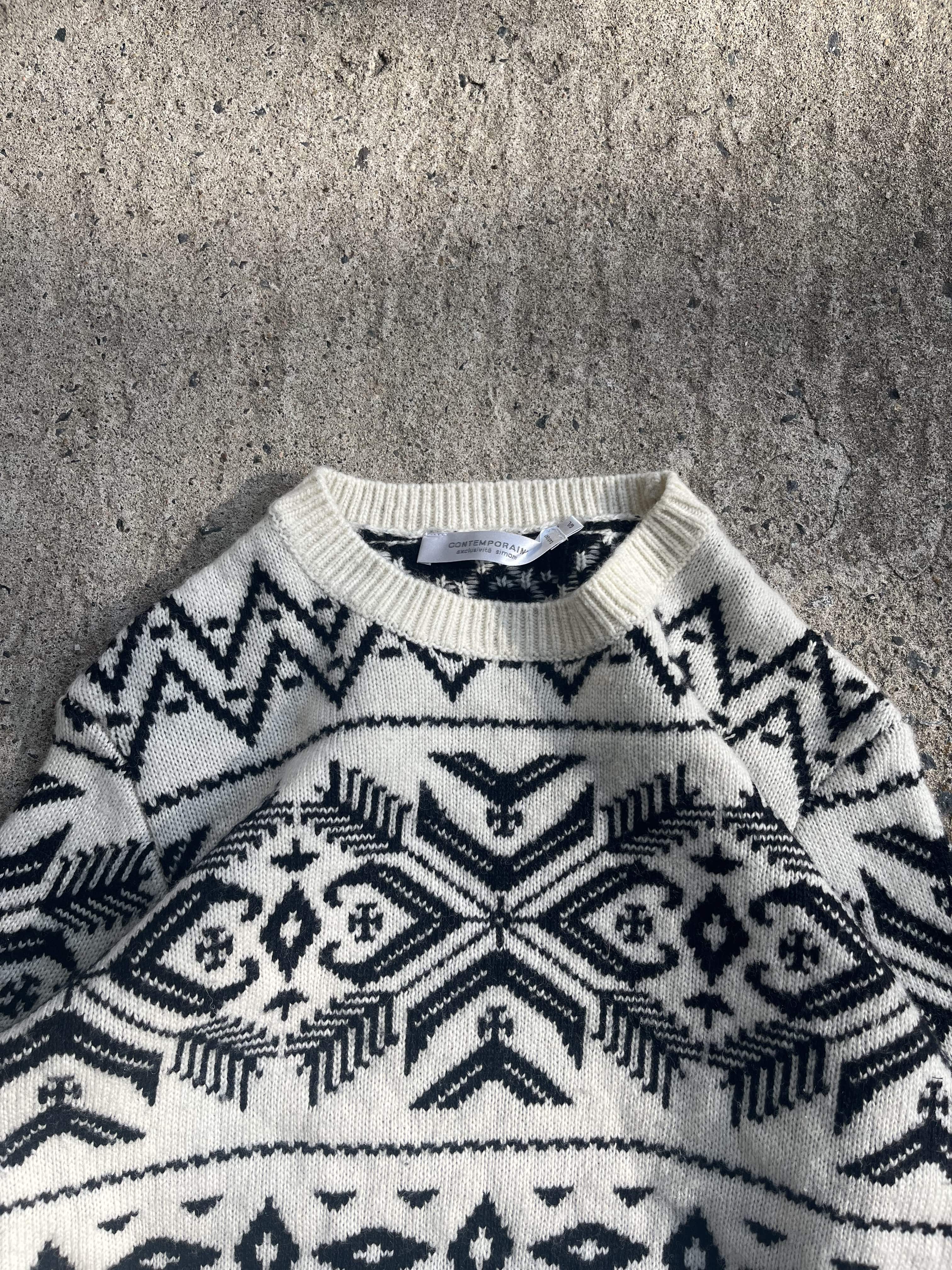 Vintage Y2K Aztec Pattern White Knit (L)