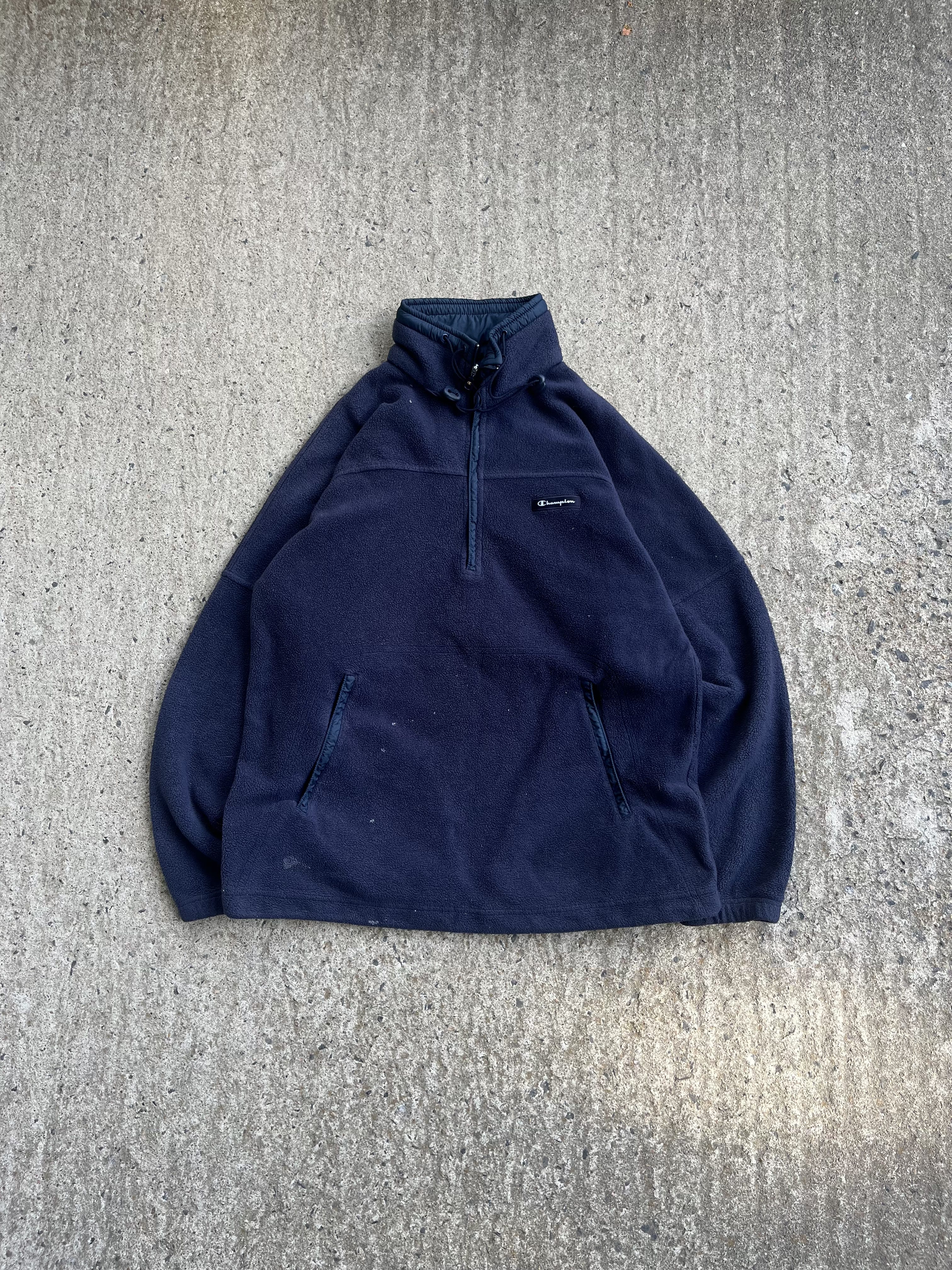 Vintage Y2K Navy Champion Fleece (M)