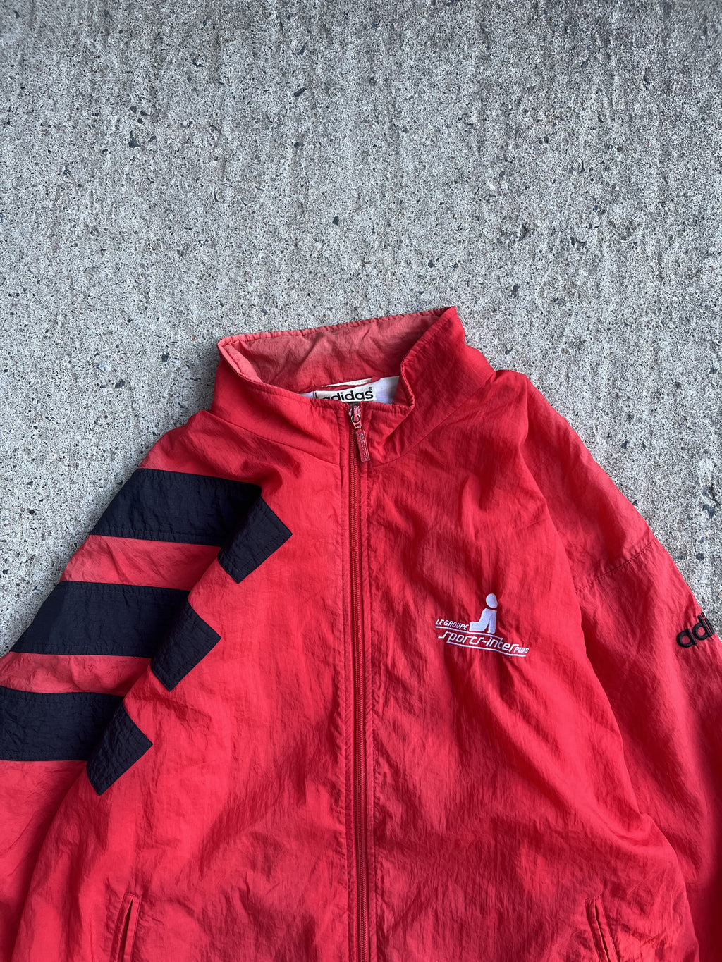 Vintage 90s Red & Black Adidas Windbreaker (M)