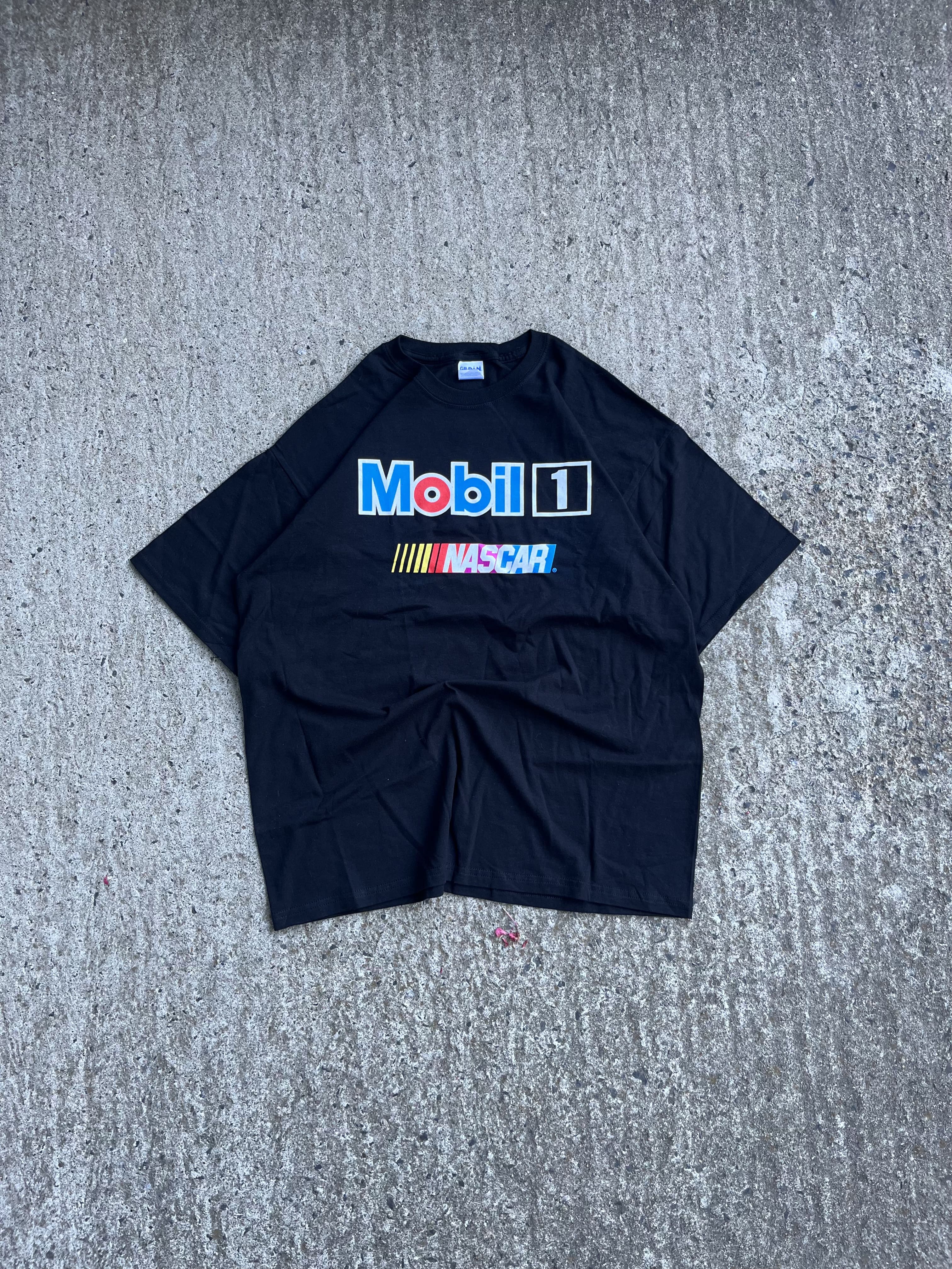 Vintage Y2K Black Mobil 1 NASCAR T-Shirt (XL)