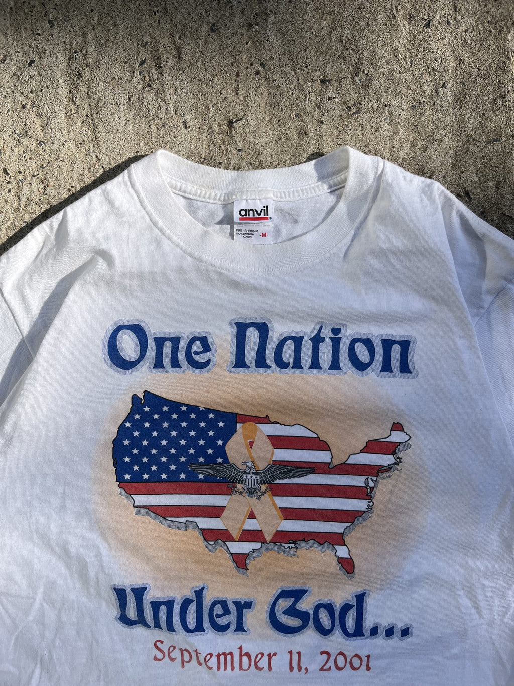 Vintage Y2K 9/11 Graphic T-Shirt (M)