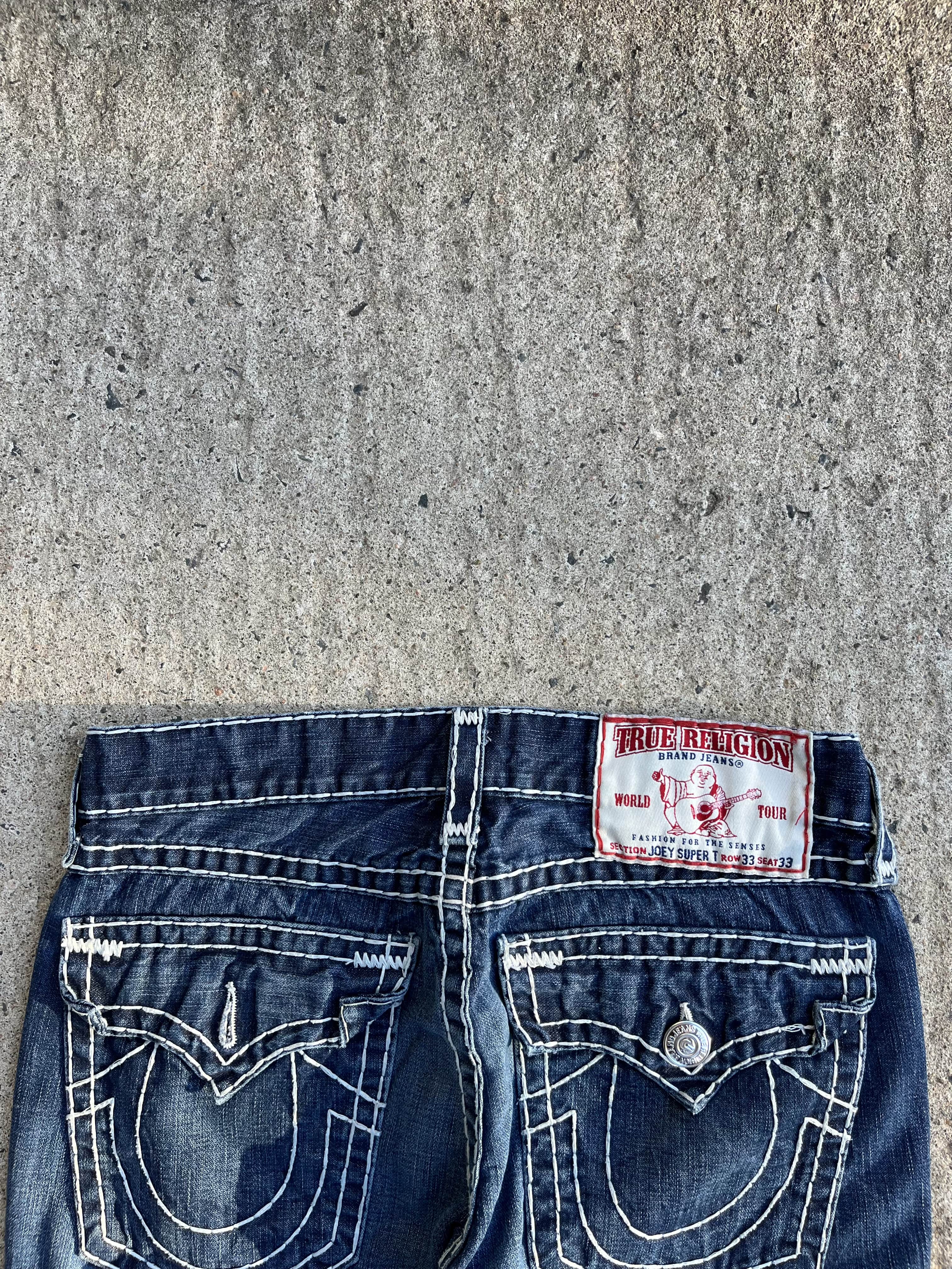 Vintage Y2K Baggy True Religion Jorts (W32)