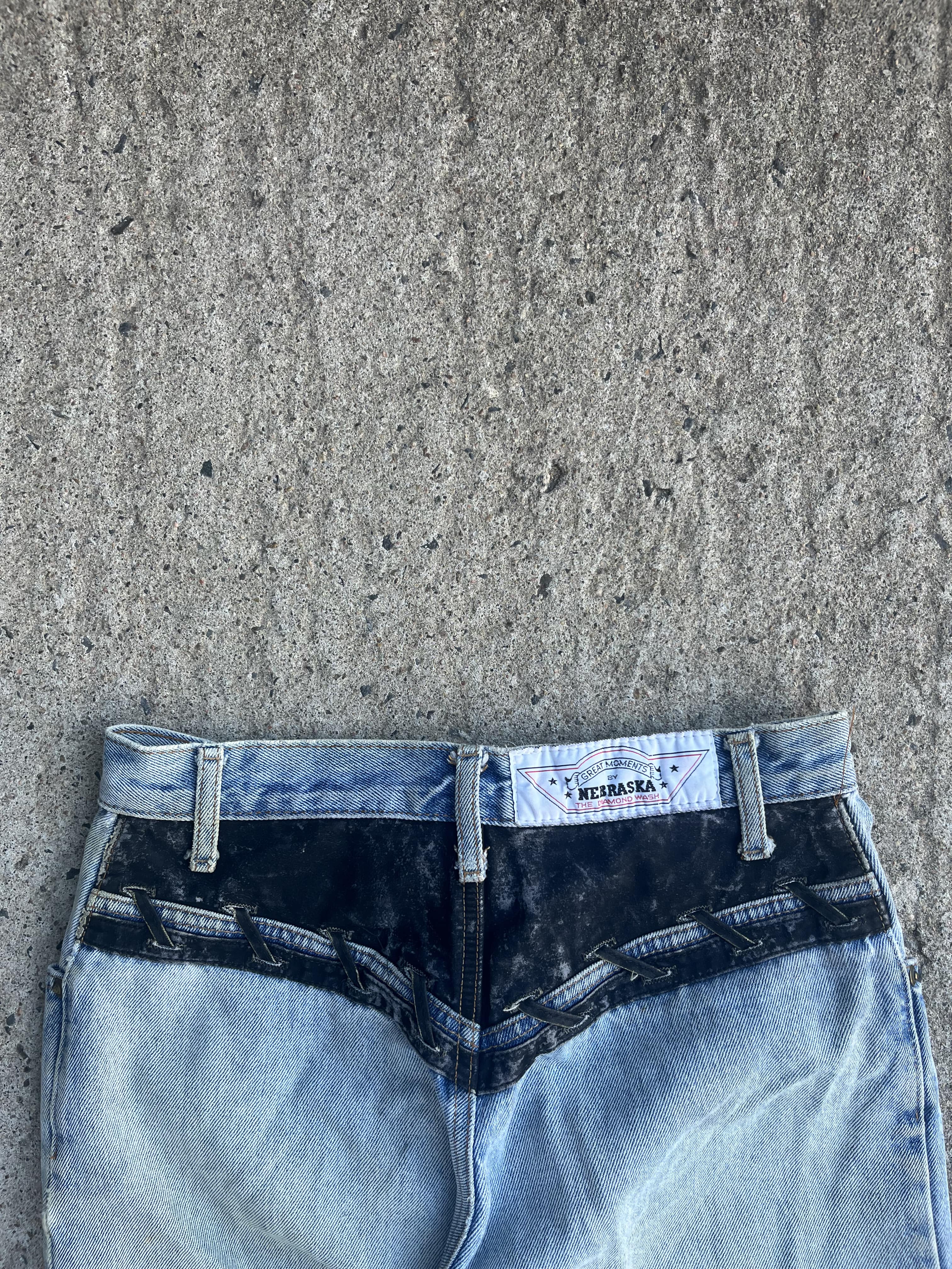 Vintage 90s Nebraska Classic Faded Denim Jeans (W31)