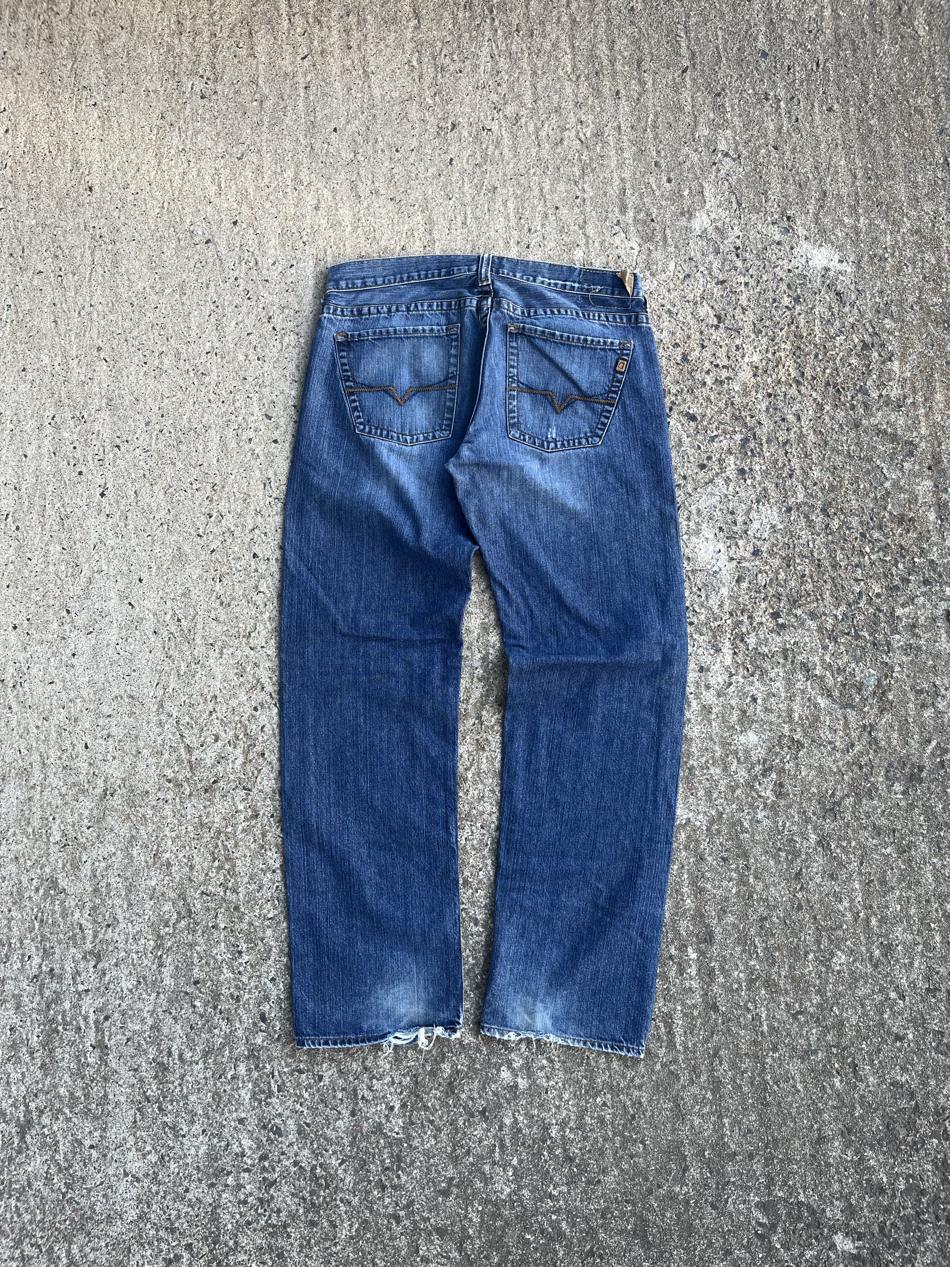 Vintage Y2K Grunge Baggy Guess Denim Jeans (W34)