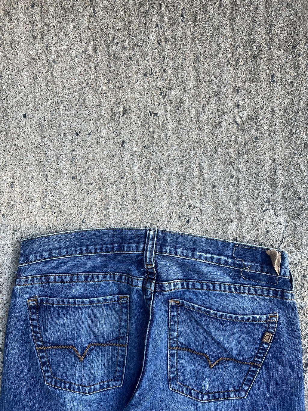 Vintage Y2K Grunge Baggy Guess Denim Jeans (W34)