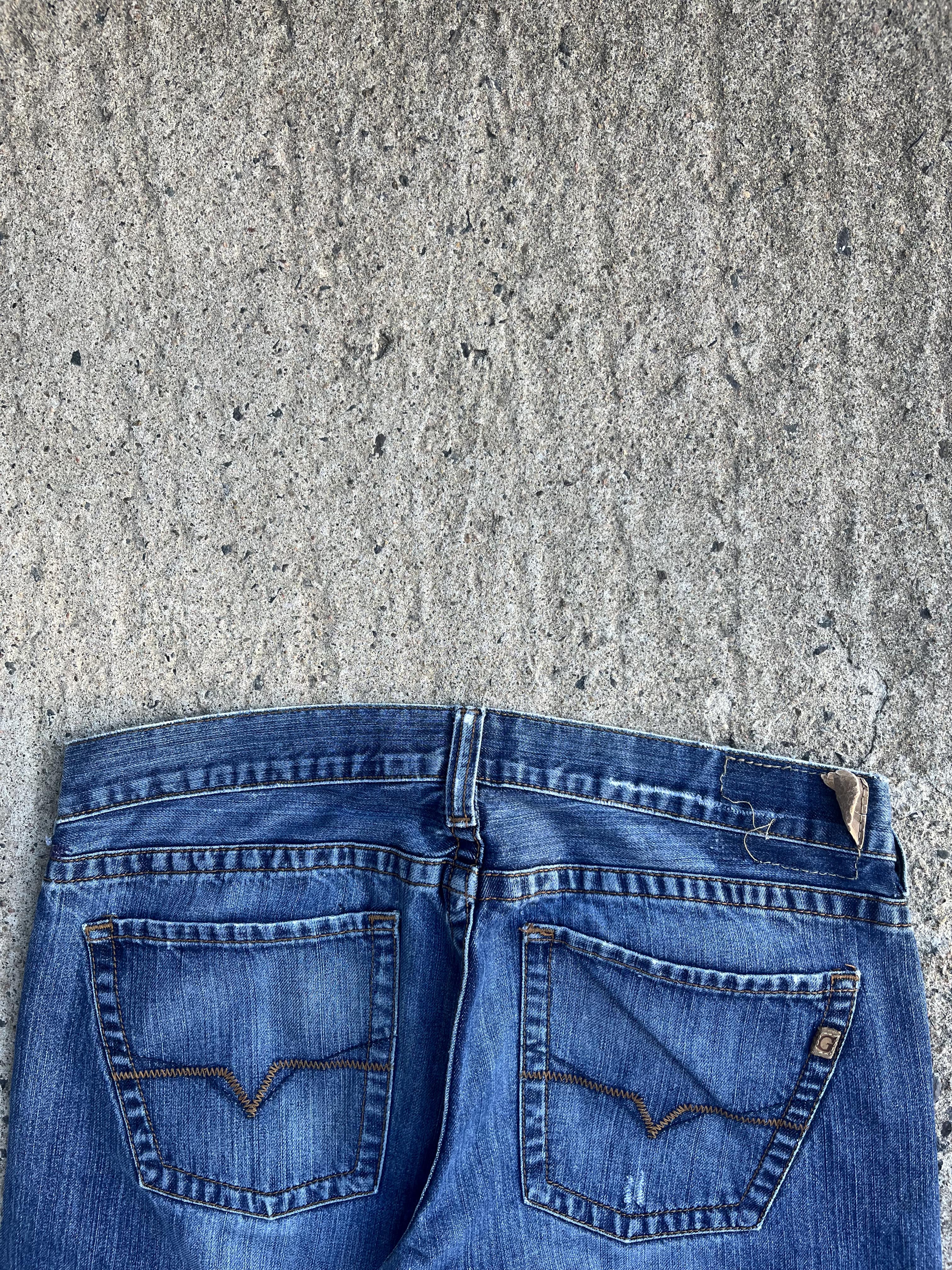 Vintage Y2K Grunge Baggy Guess Denim Jeans (W34)