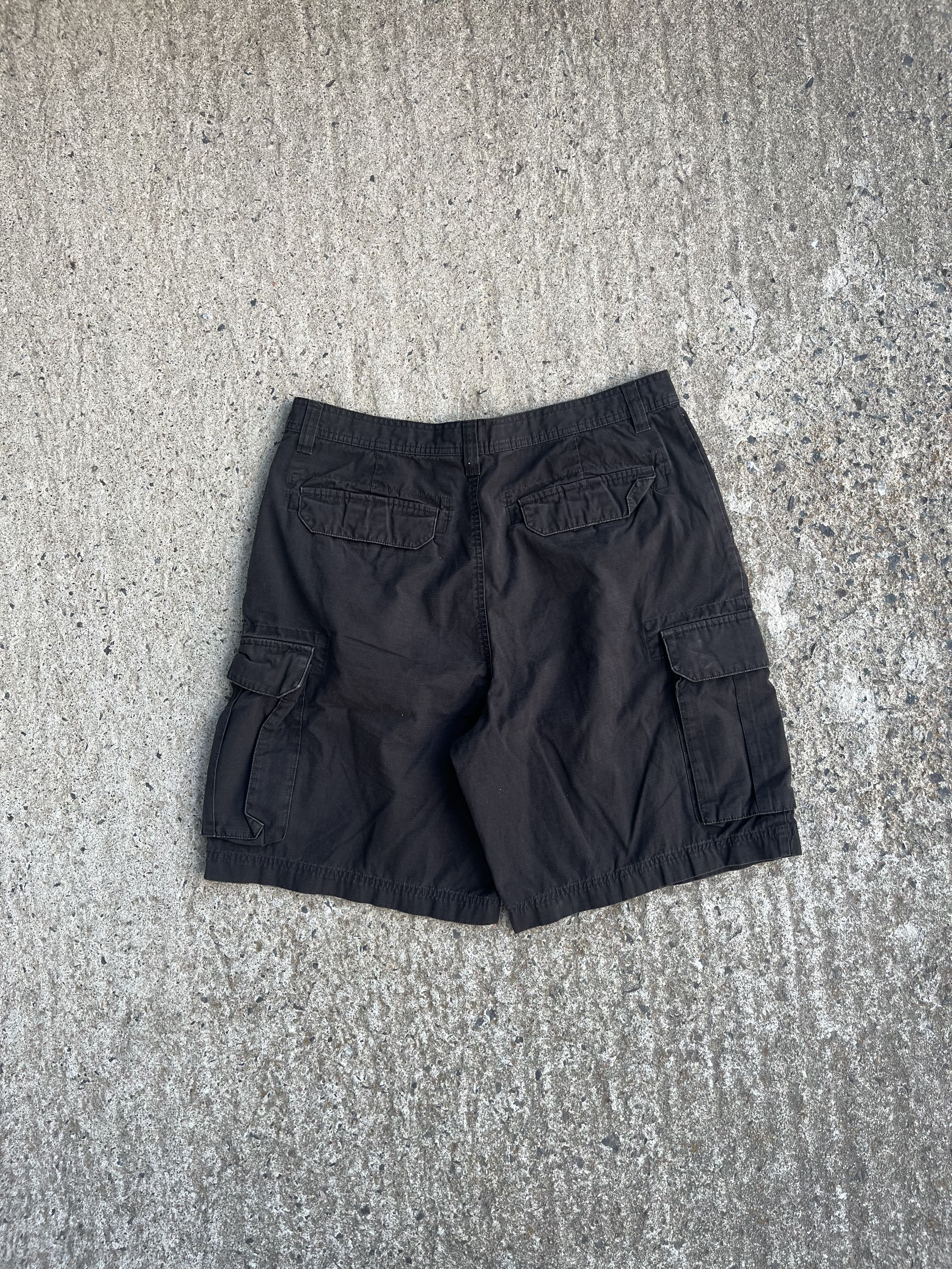 Vintage Y2K Baggy Black Tommy Hilfiger Cargo Shorts (W34)