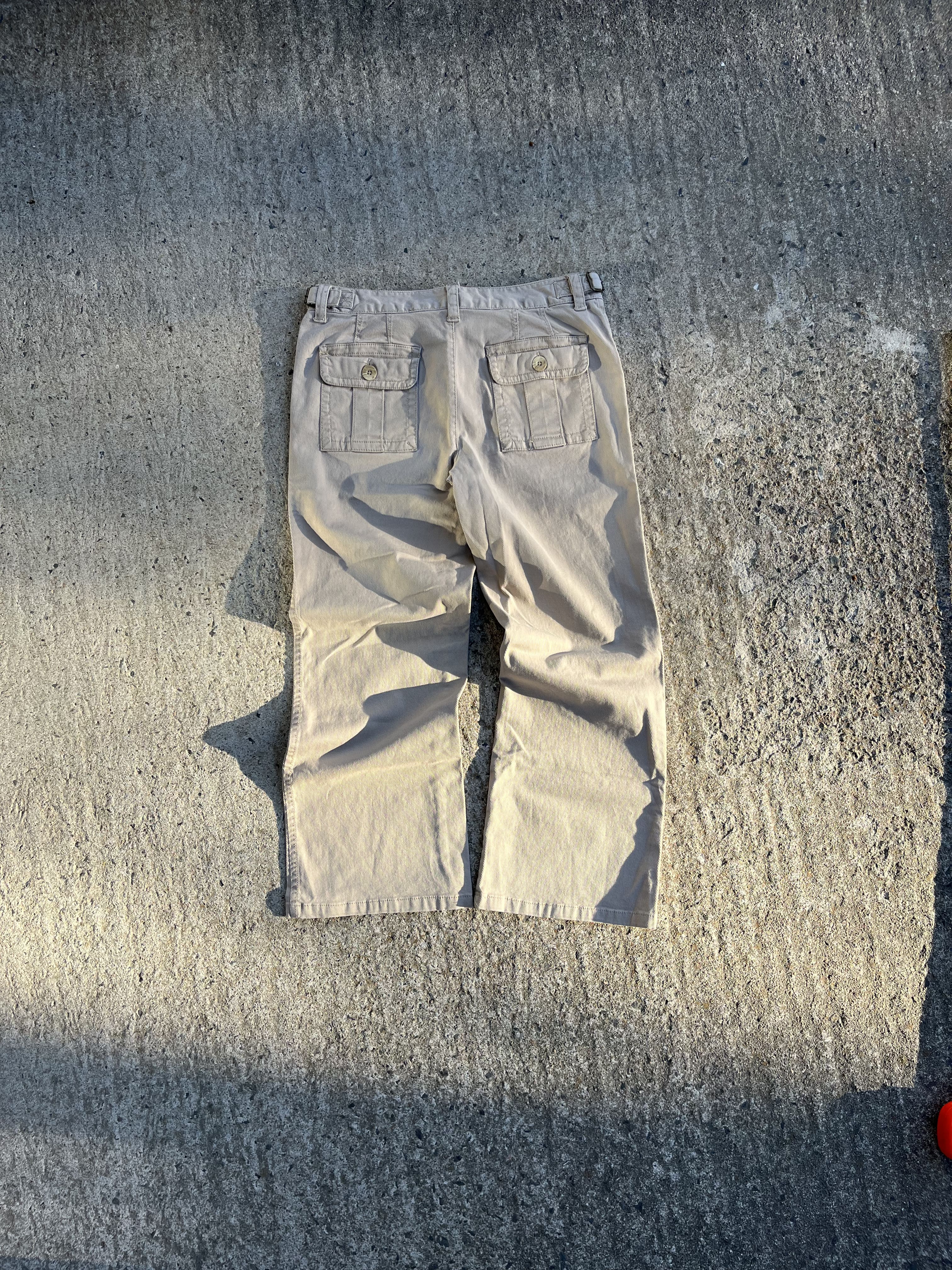 Vintage Y2K Low-Rise Flared BUM Equipment Jeans (10)