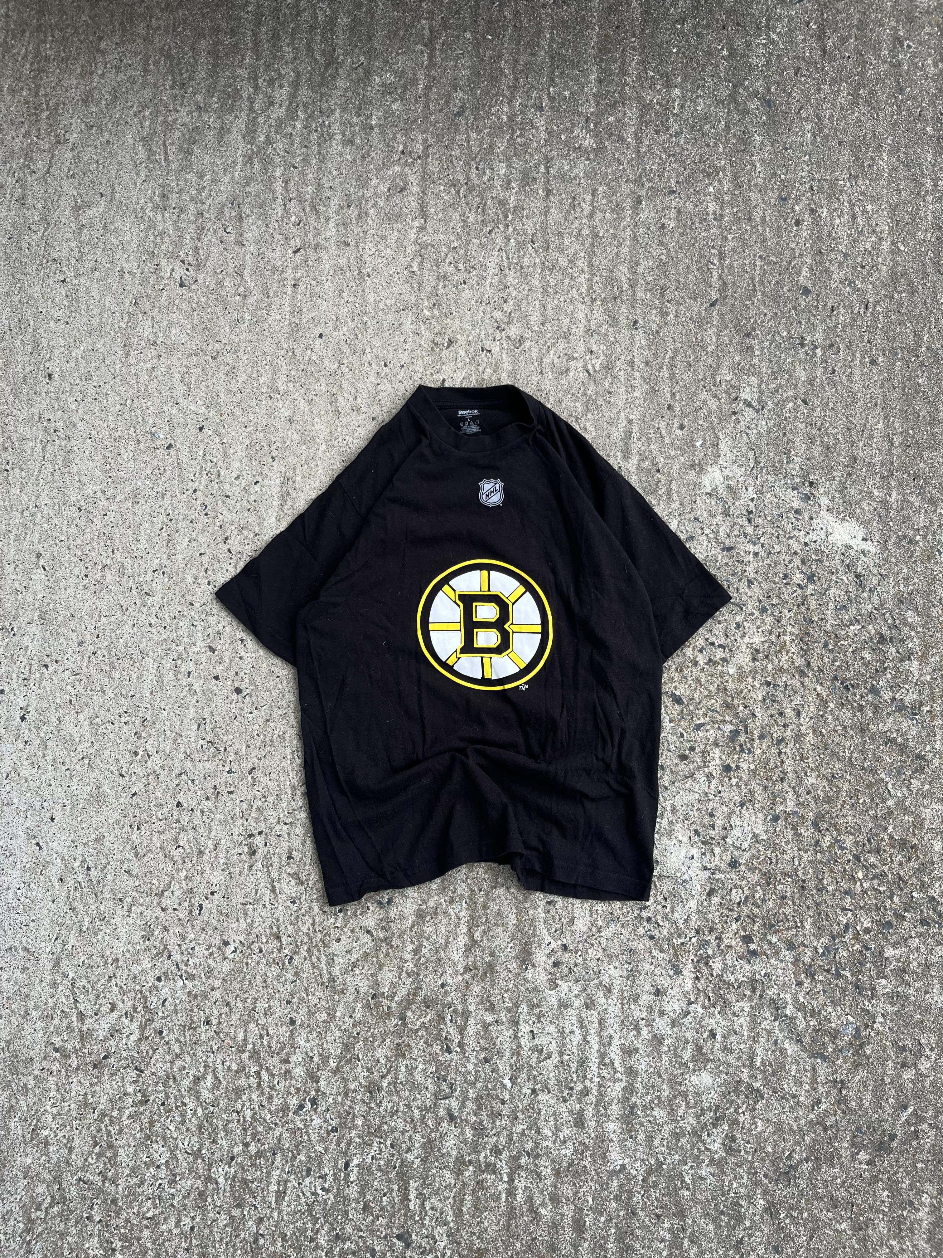 Vintage Y2K Black Boston Bruins Graphic T-Shirt (L)