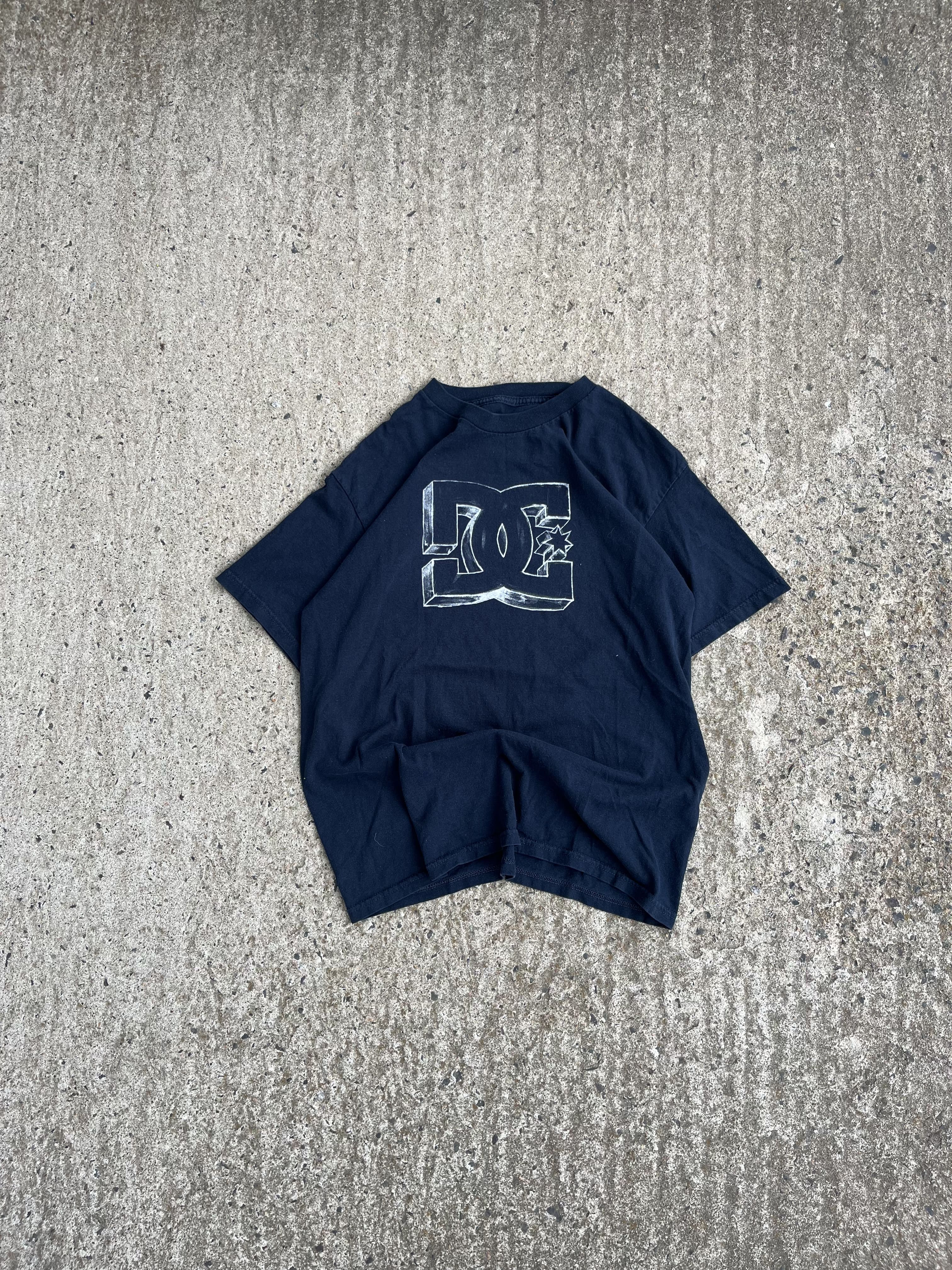 Vintage Y2K DC Shoes Graphic T-Shirt (L)