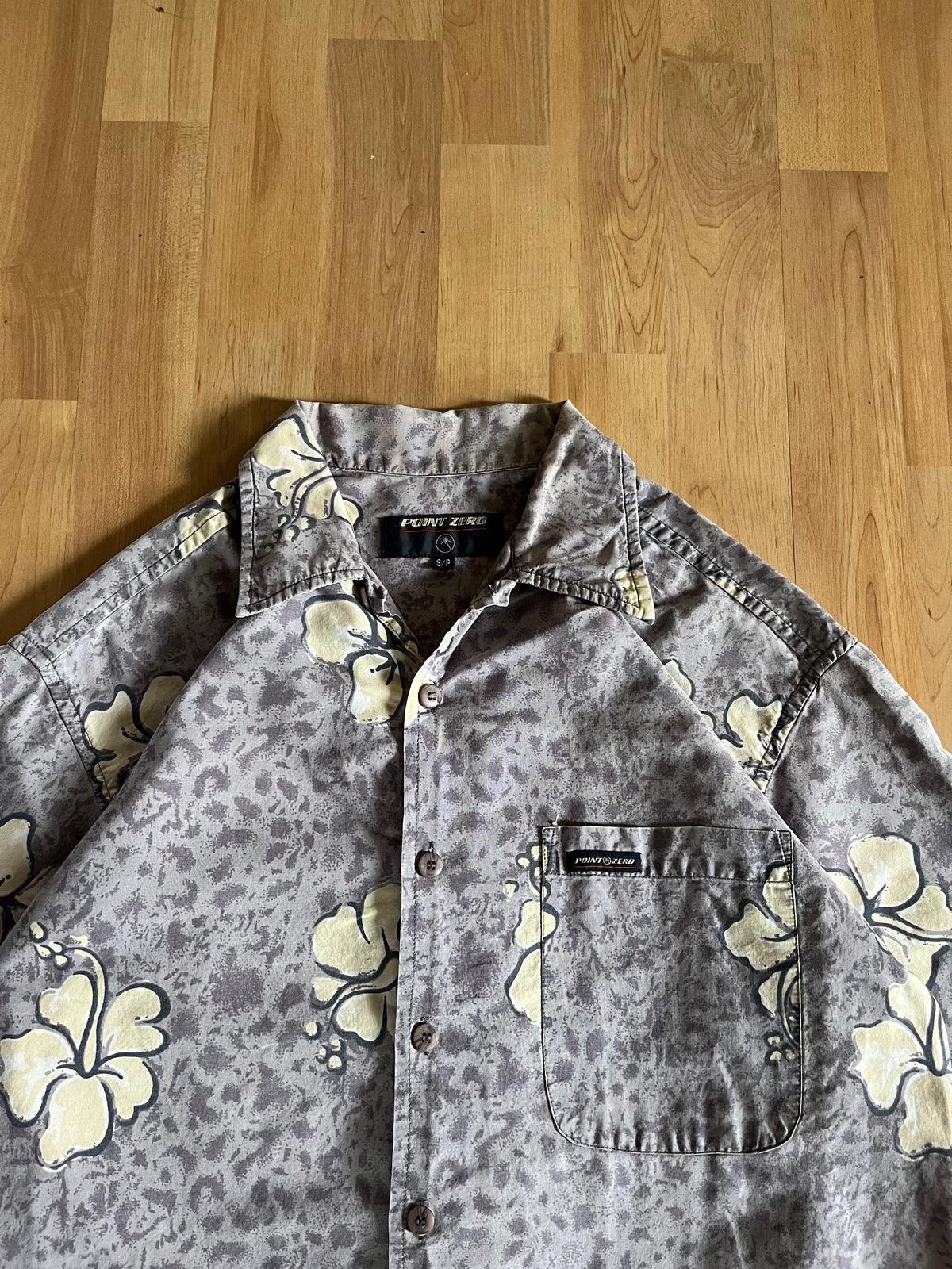 00s Purple & White Point Zero Surf Graphic Button-Up Shirt (M)