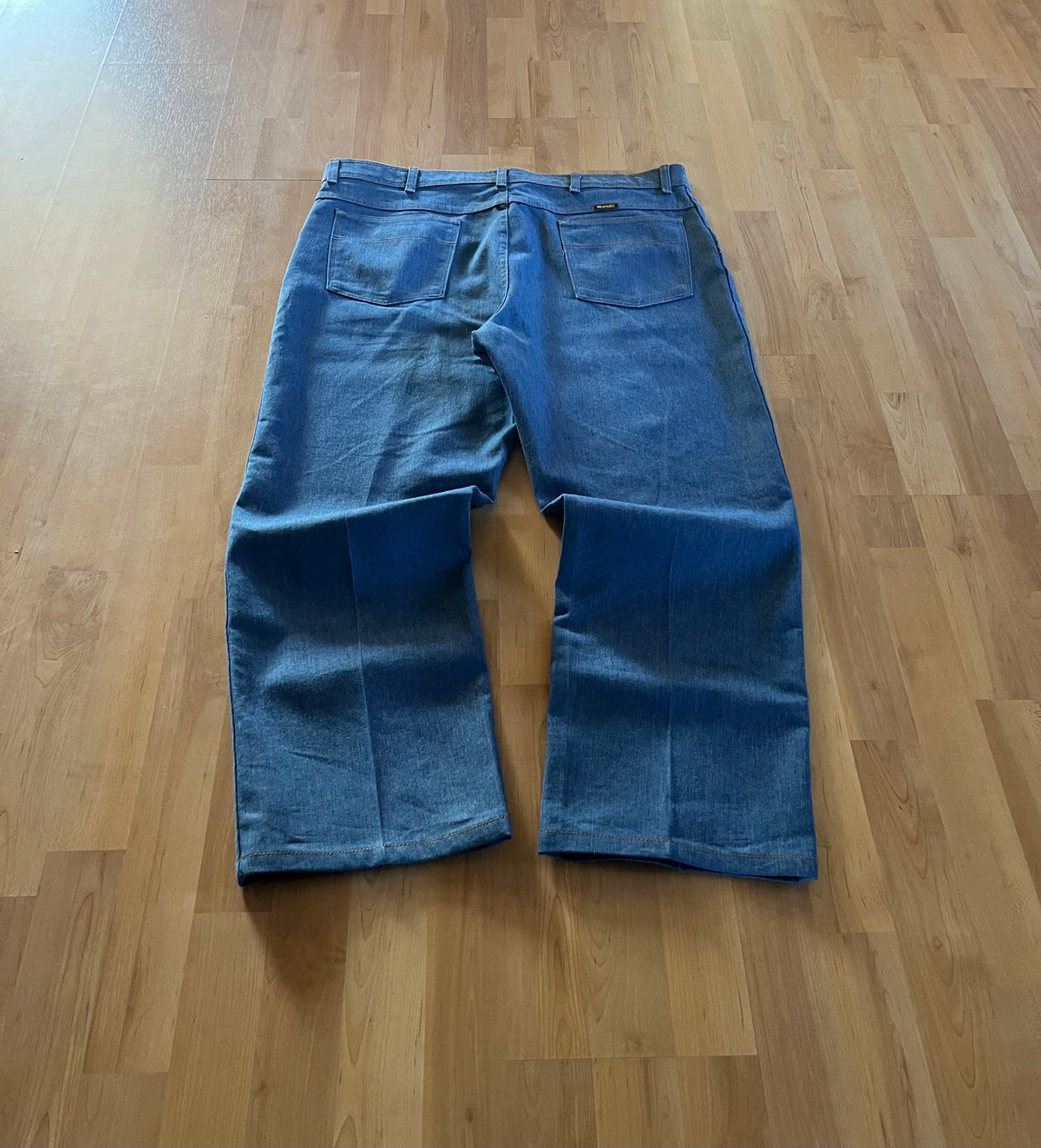 00s Blue Faded Wrangler Baggy Denim Jeans (W40)