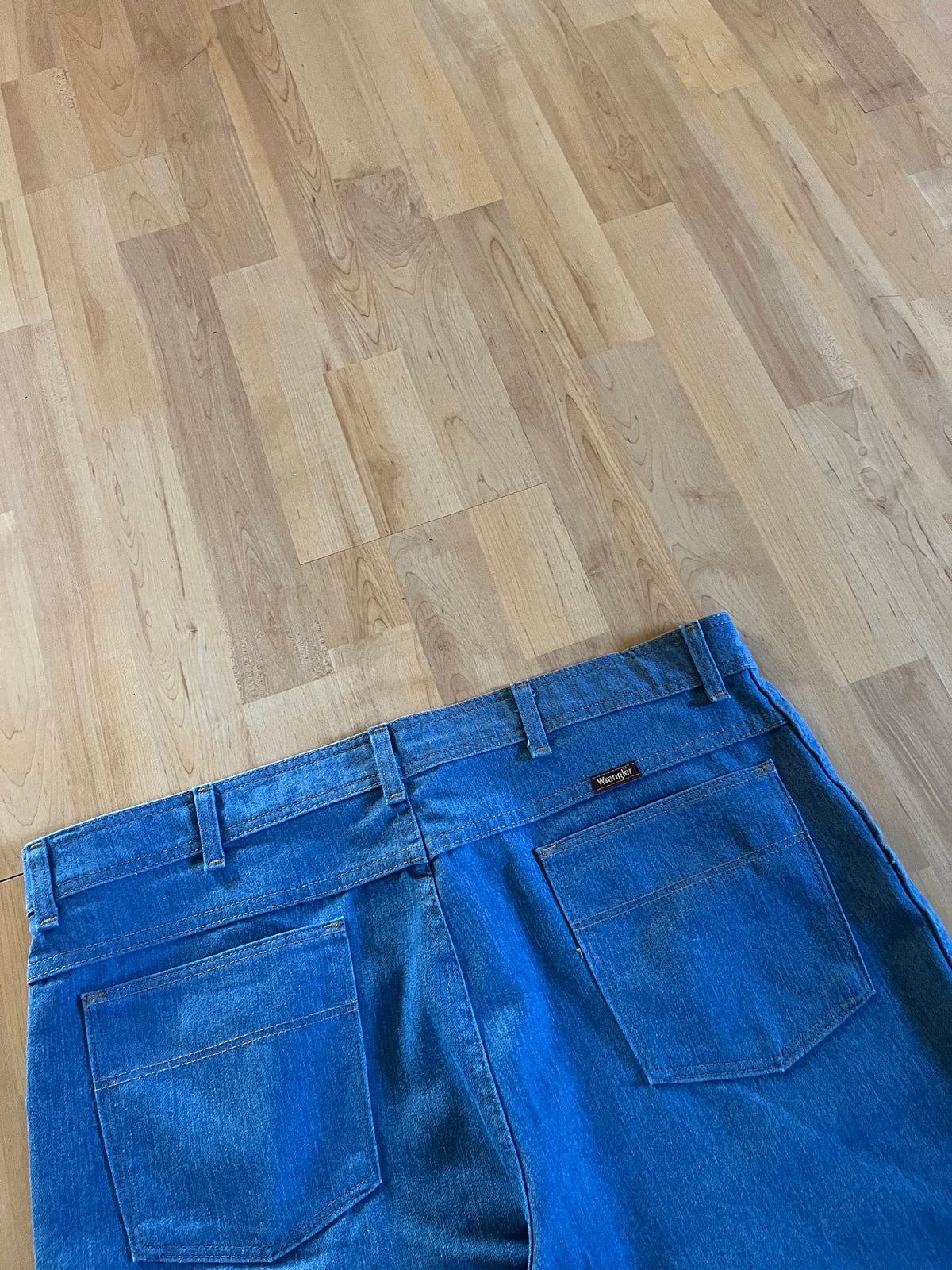 00s Blue Faded Wrangler Baggy Denim Jeans (W40)