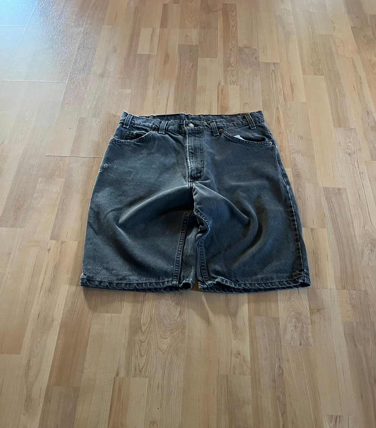 Y2K Black Faded Levi's Black Tab Baggy Jorts (W32)