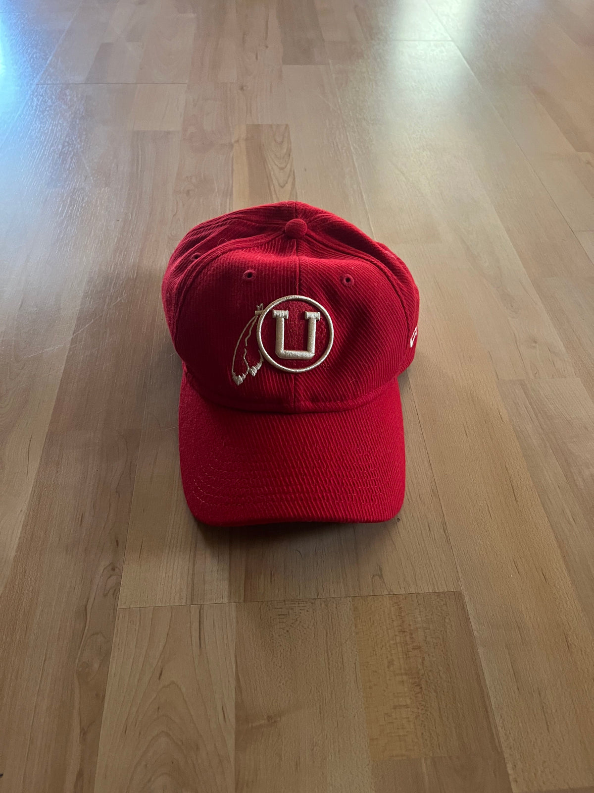 00s Retro Red & White Utah University Snapback Hat  (OS)