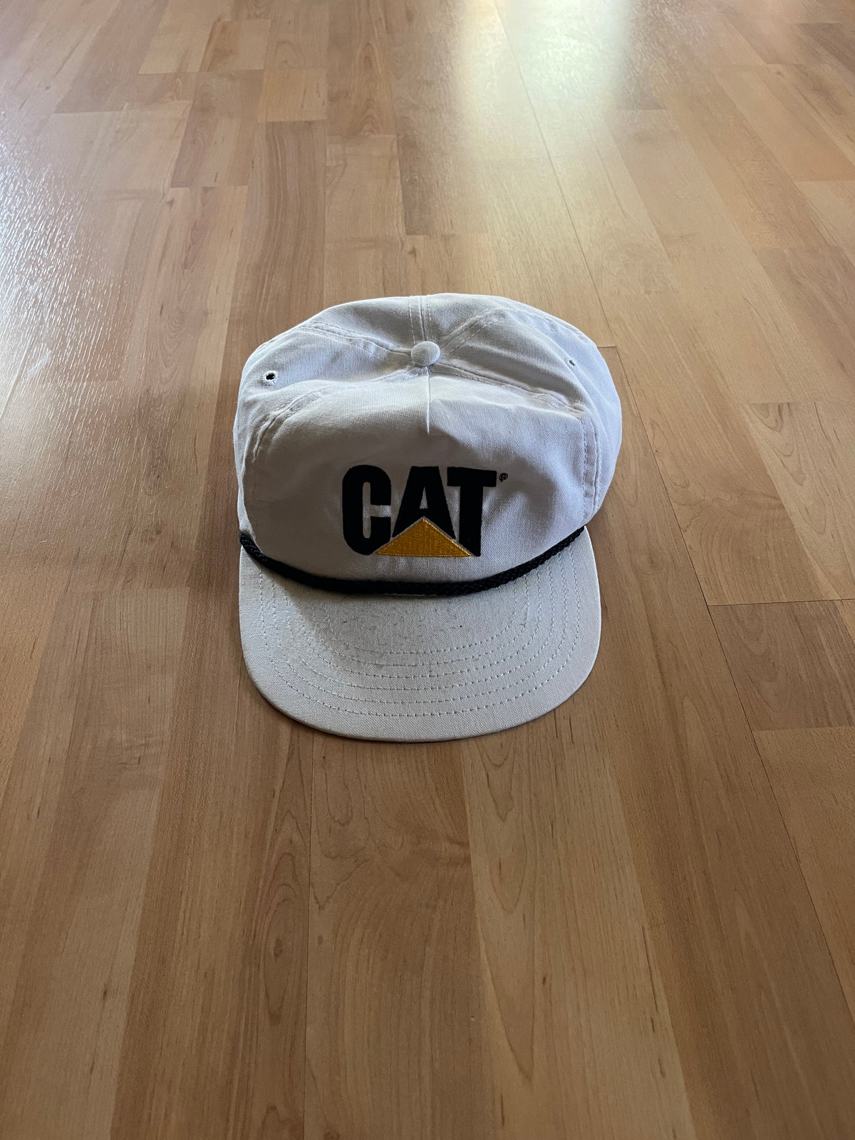 90s White CAT Promo Snapback Rope Hat (OS)
