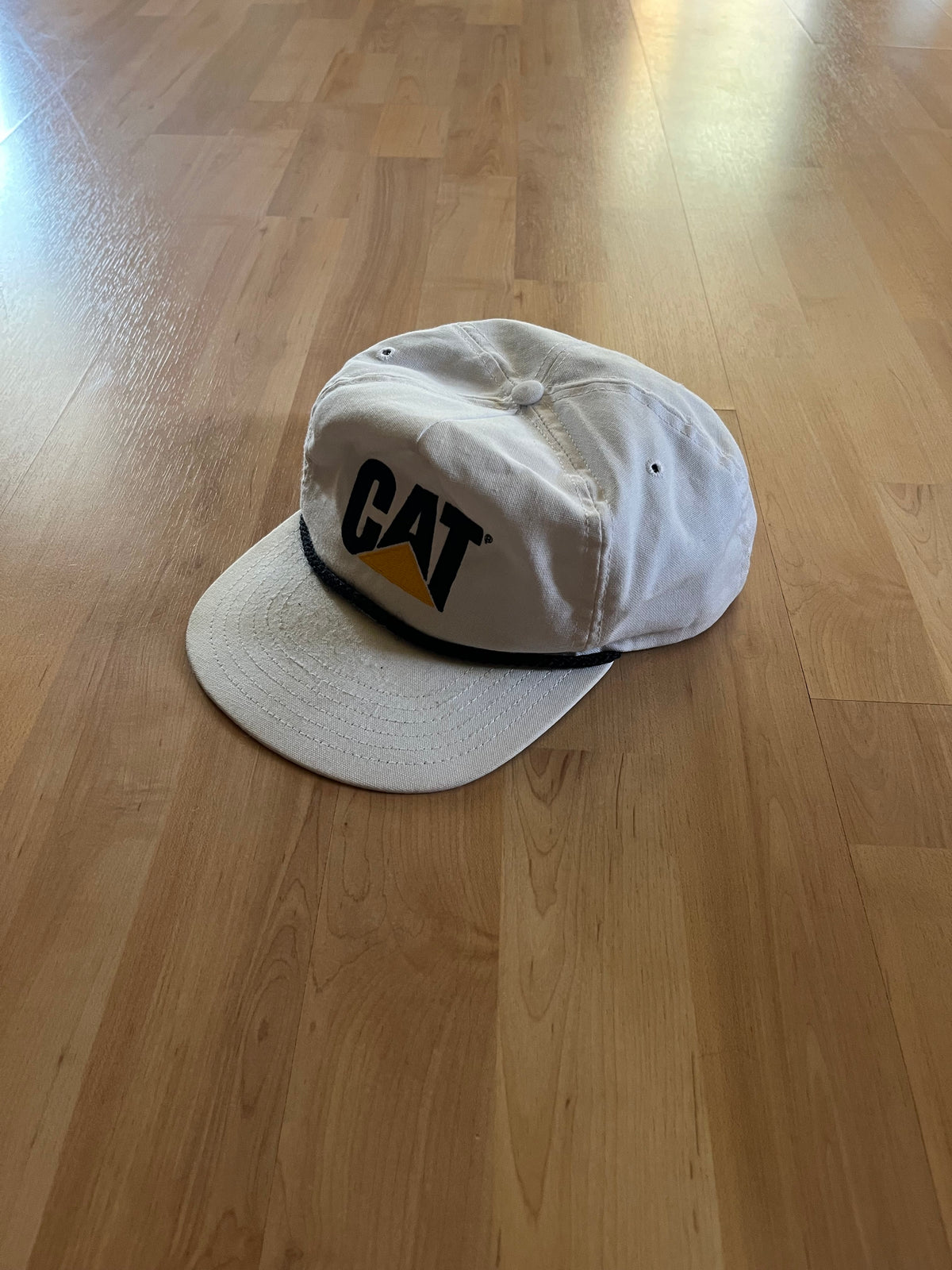90s White CAT Promo Snapback Rope Hat (OS)