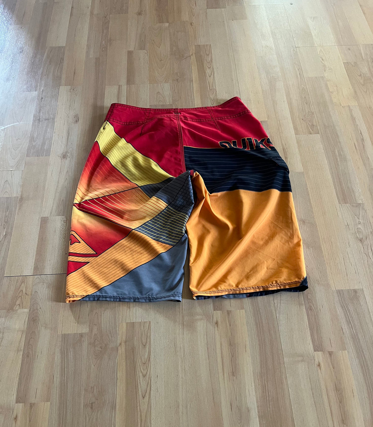Y2K Quiksilver Abstract Colorblock Board Shorts (W30)