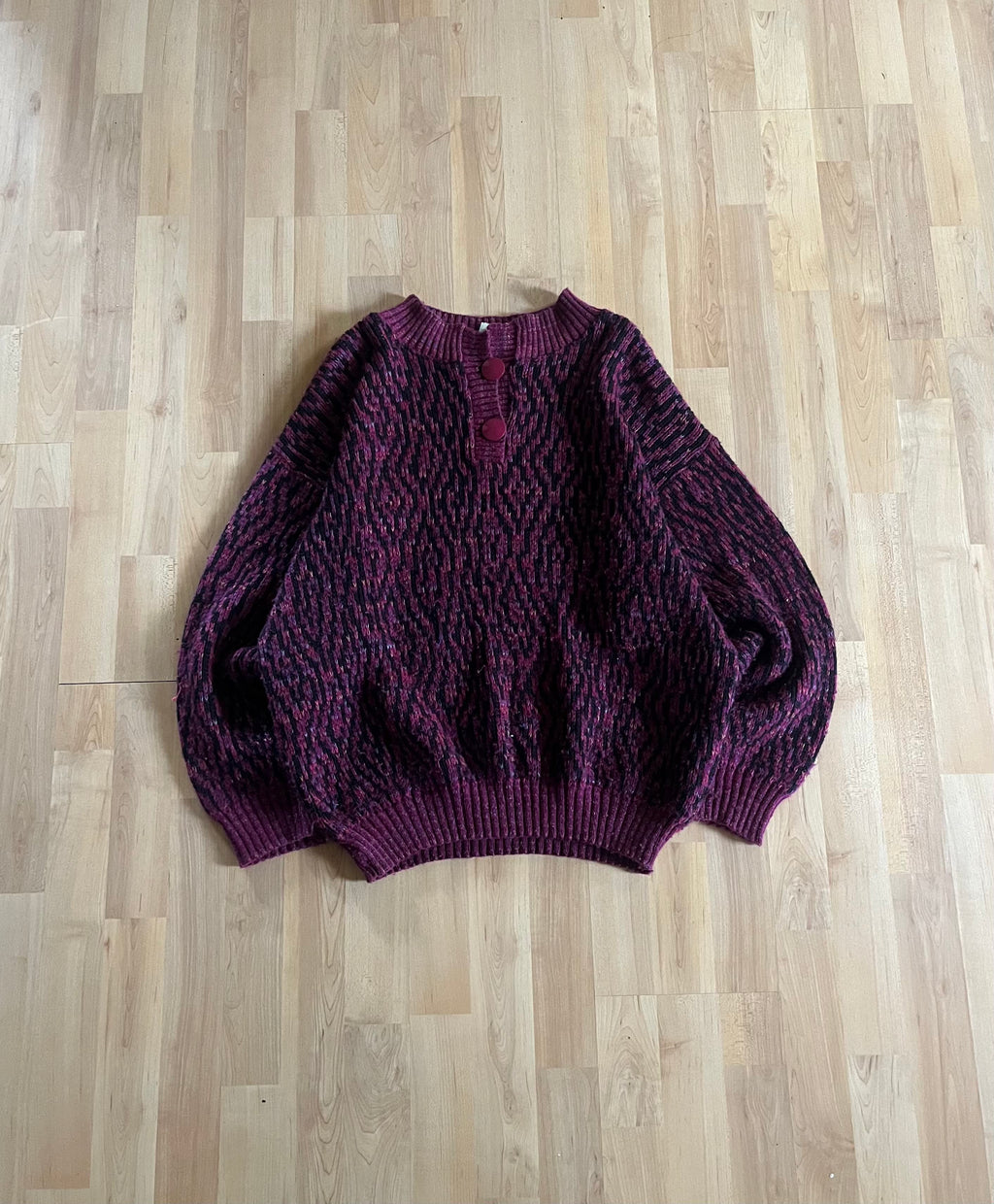 90s Impromptu Berry & Black Aztec Pattern Boxy Henley Knit Sweater (L)