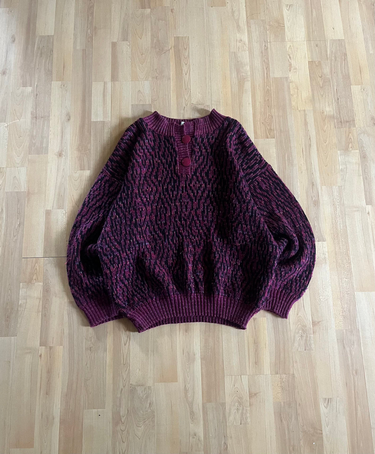 90s Impromptu Berry & Black Aztec Pattern Boxy Henley Knit Sweater (L)