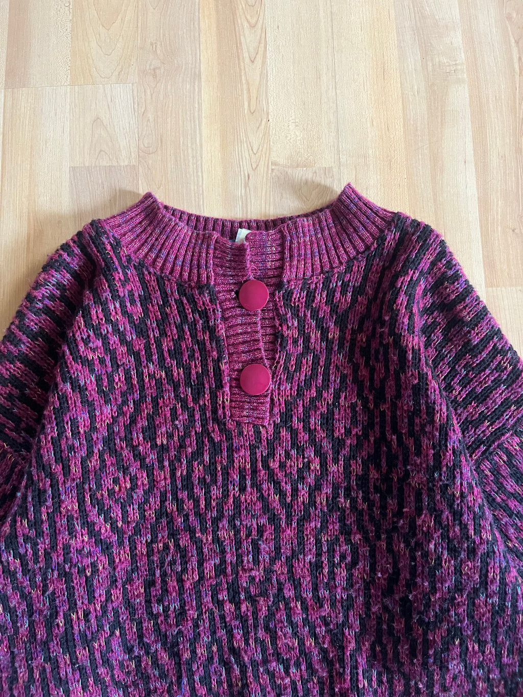 90s Impromptu Berry & Black Aztec Pattern Boxy Henley Knit Sweater (L)