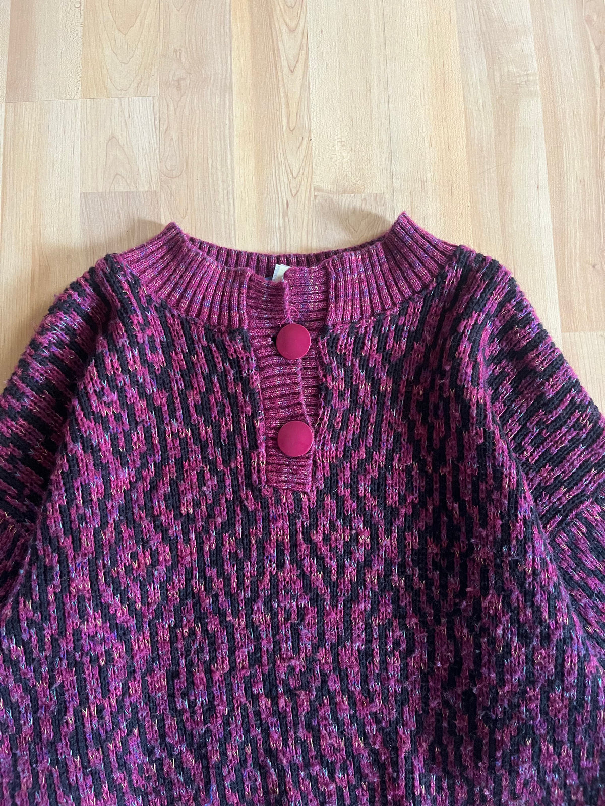 90s Impromptu Berry & Black Aztec Pattern Boxy Henley Knit Sweater (L)