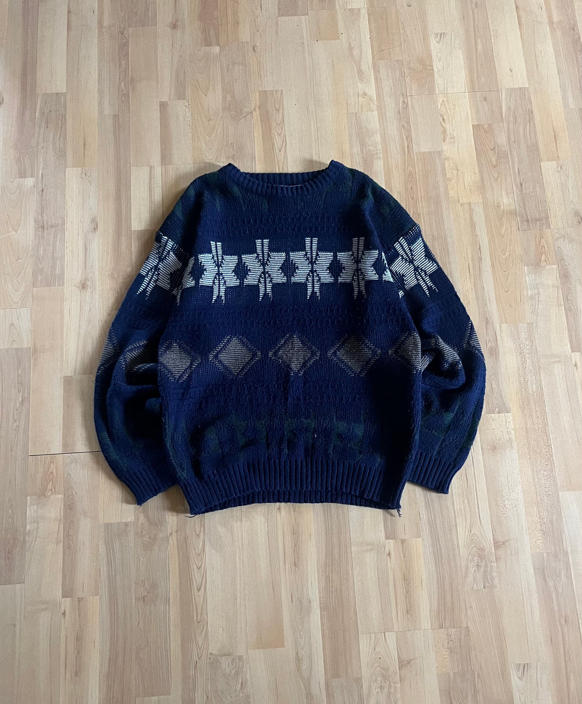 90s Navy Snowflake Pattern Nordic Knit Sweater (L)