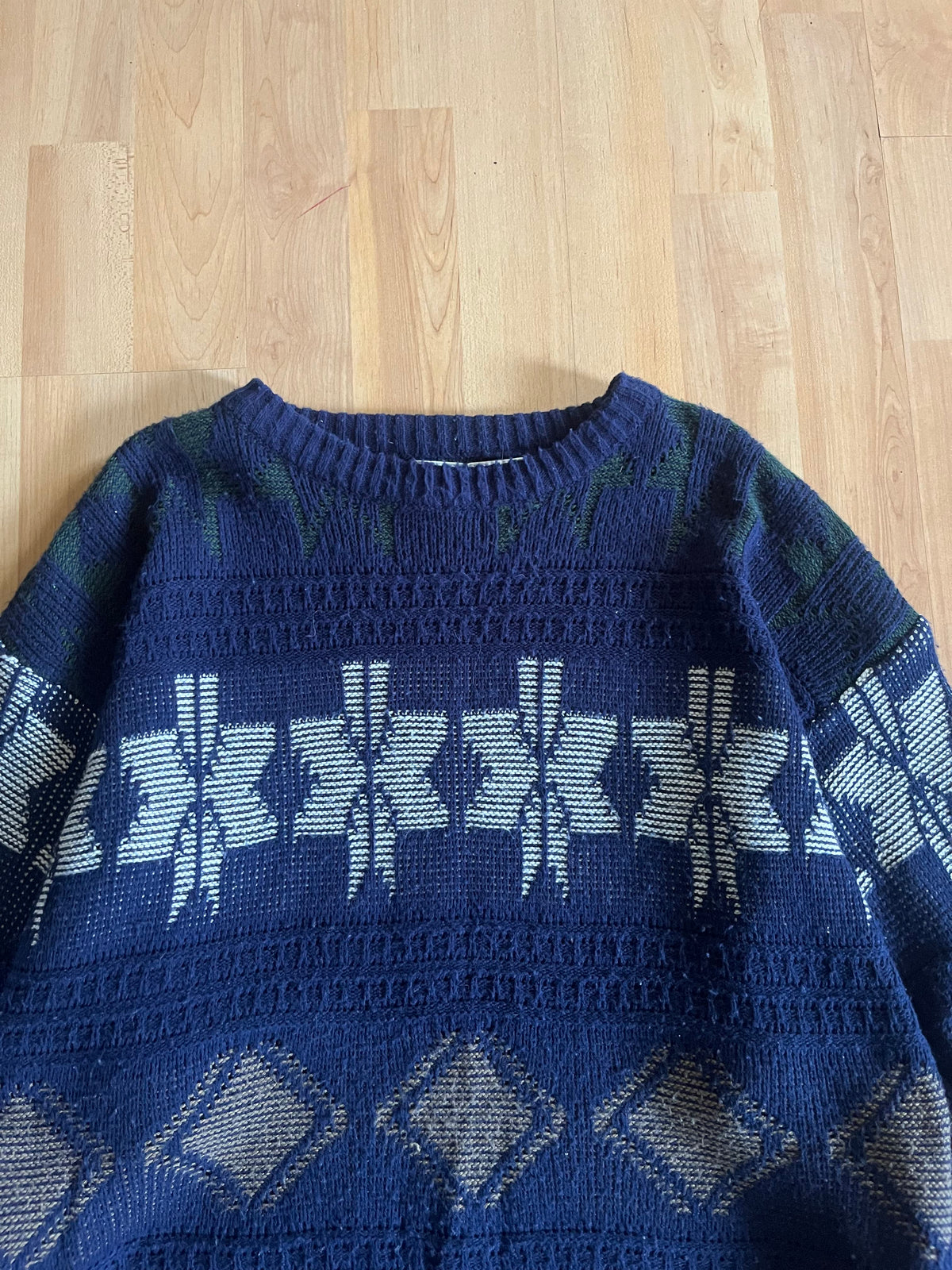 90s Navy Snowflake Pattern Nordic Knit Sweater (L)