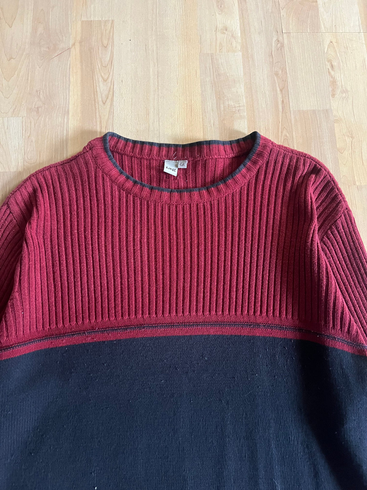 00s Red & Black Tag Colorblock Ribbed Knit Sweater (L)
