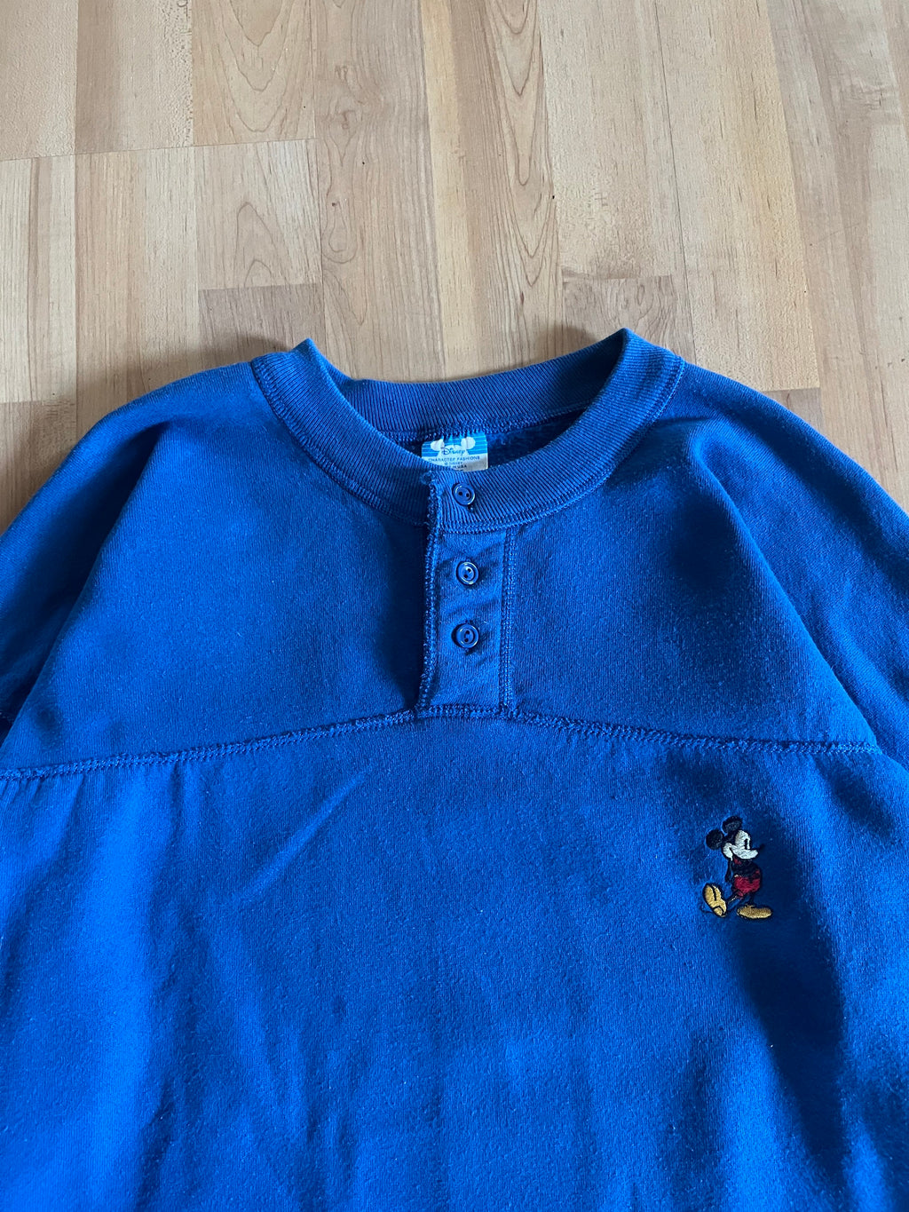 90s Blue Disney Mickey Mouse Small Logo Embroidered Henley Crewneck (L)