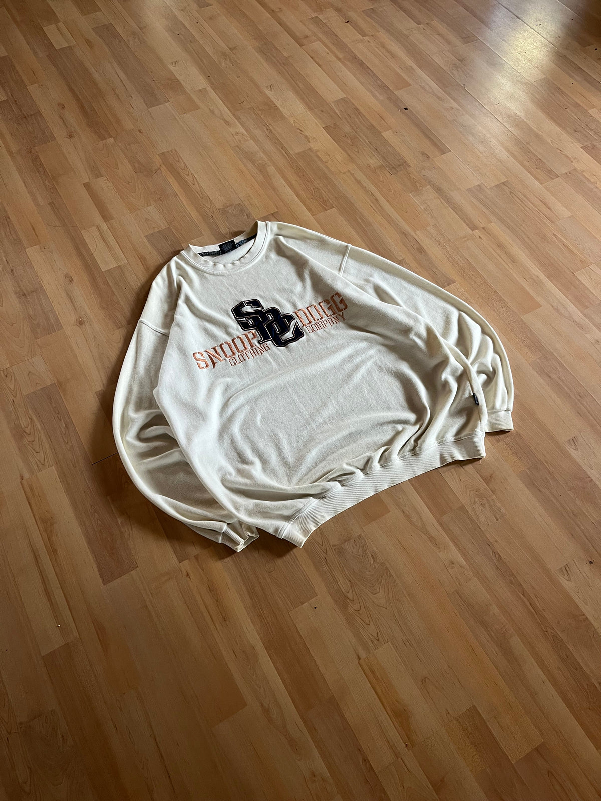 Y2K Cream Snoop Dogg Clothing Company Monogram Embroidered Crewneck (XL)