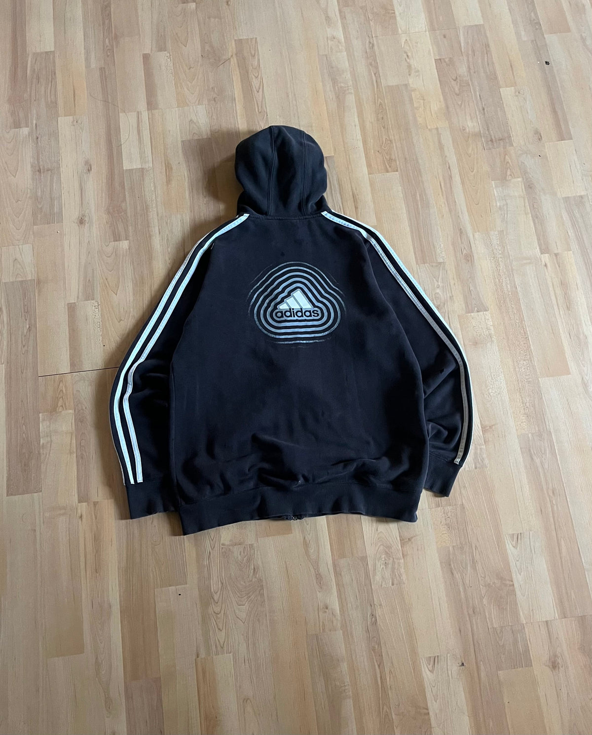 00s Black & White Adidas Cyber Graphic Ripple Back Zip-Up Hoodie (S)