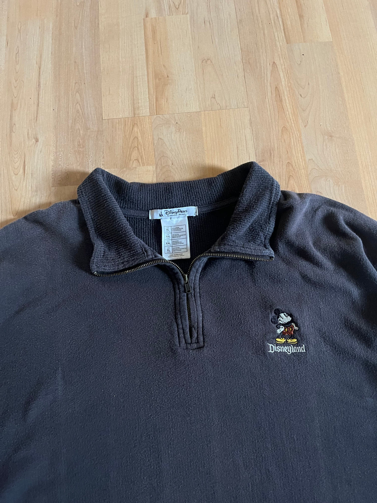 00s Charcoal Black Faded Disneyland Mickey Mouse Quarter Zip (XL)