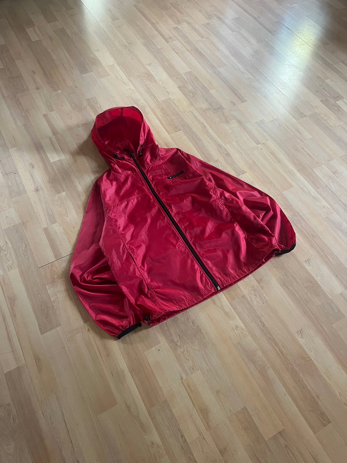 00s Red Tommy Hilfiger Nylon Zip-Up Shell Jacket (L)