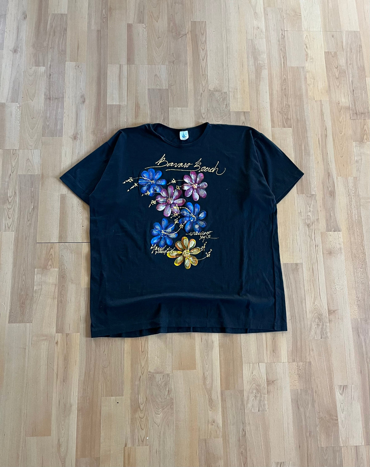 90s Black Retro Bavaro Beach Flower Graphic T-Shirt (L)