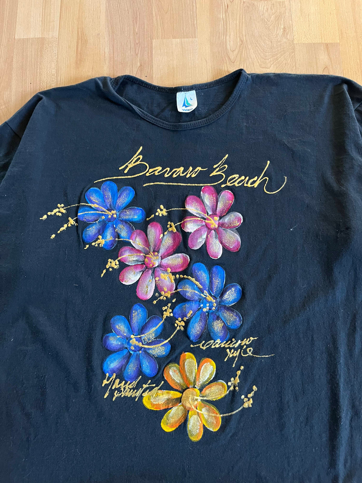 90s Black Retro Bavaro Beach Flower Graphic T-Shirt (L)