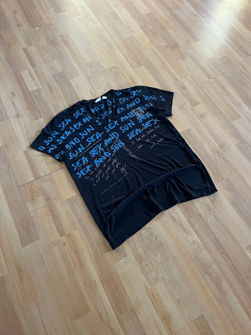 00s Black Boss Orange All Over Print Sea Sex and Sun Graphic V-Neck Tee (L)