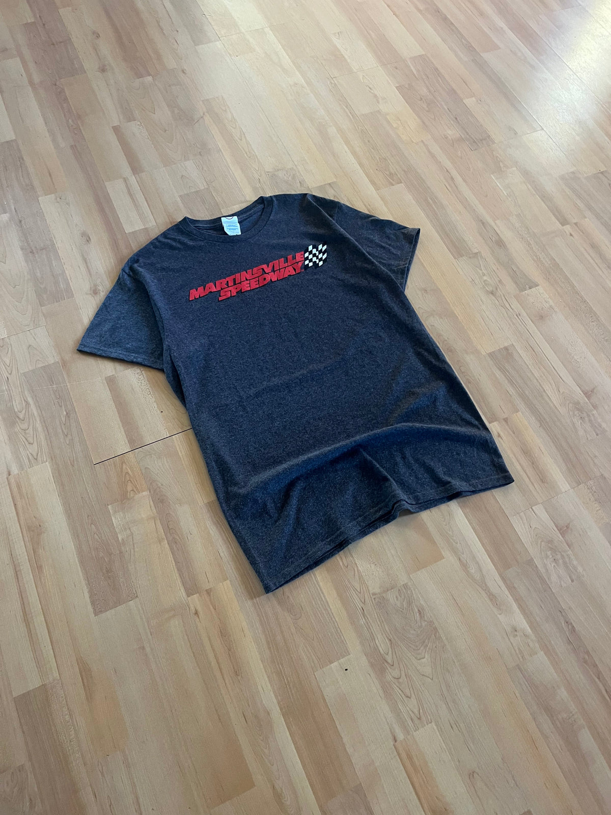00s Charcoal Grey NASCAR Martinsville Speedway Checkered Flag Graphic Tee (M)