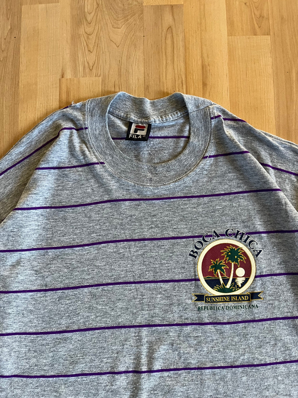 90s Grey & Purple Striped Fila Boca Chica Graphic T-Shirt ()