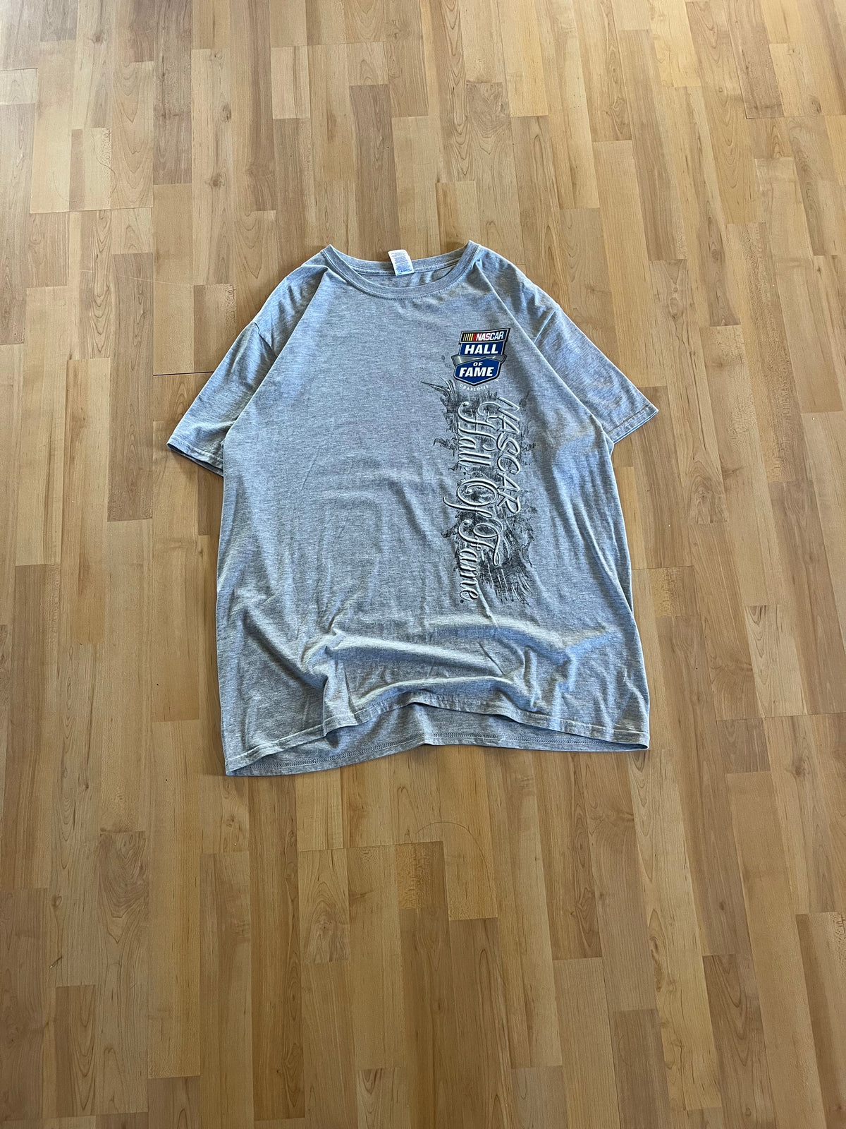 00s Grey NASCAR Racing Hall of Fame Graphic Tee (XL)