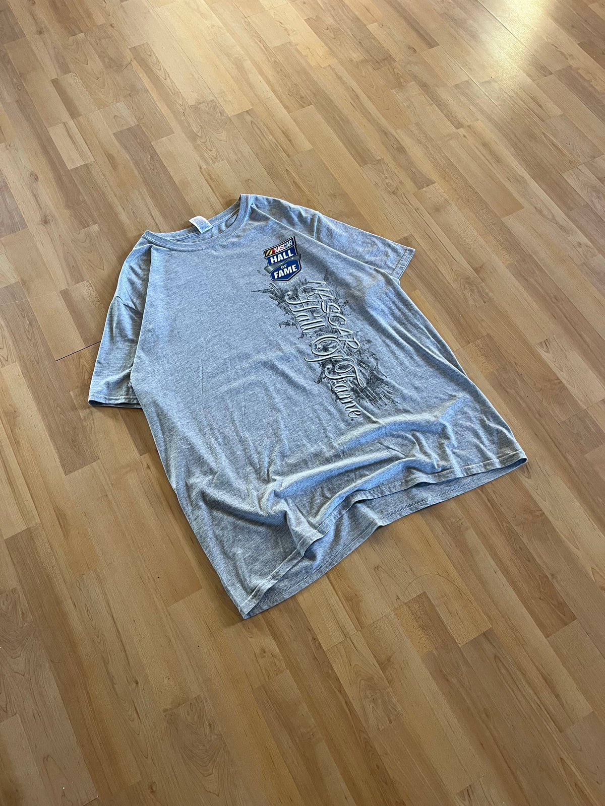 00s Grey NASCAR Racing Hall of Fame Graphic Tee (XL)
