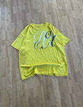 Y2K Yellow Rocawear Ornate Script Heavyweight Grapĥic T-Shirt (XXL)