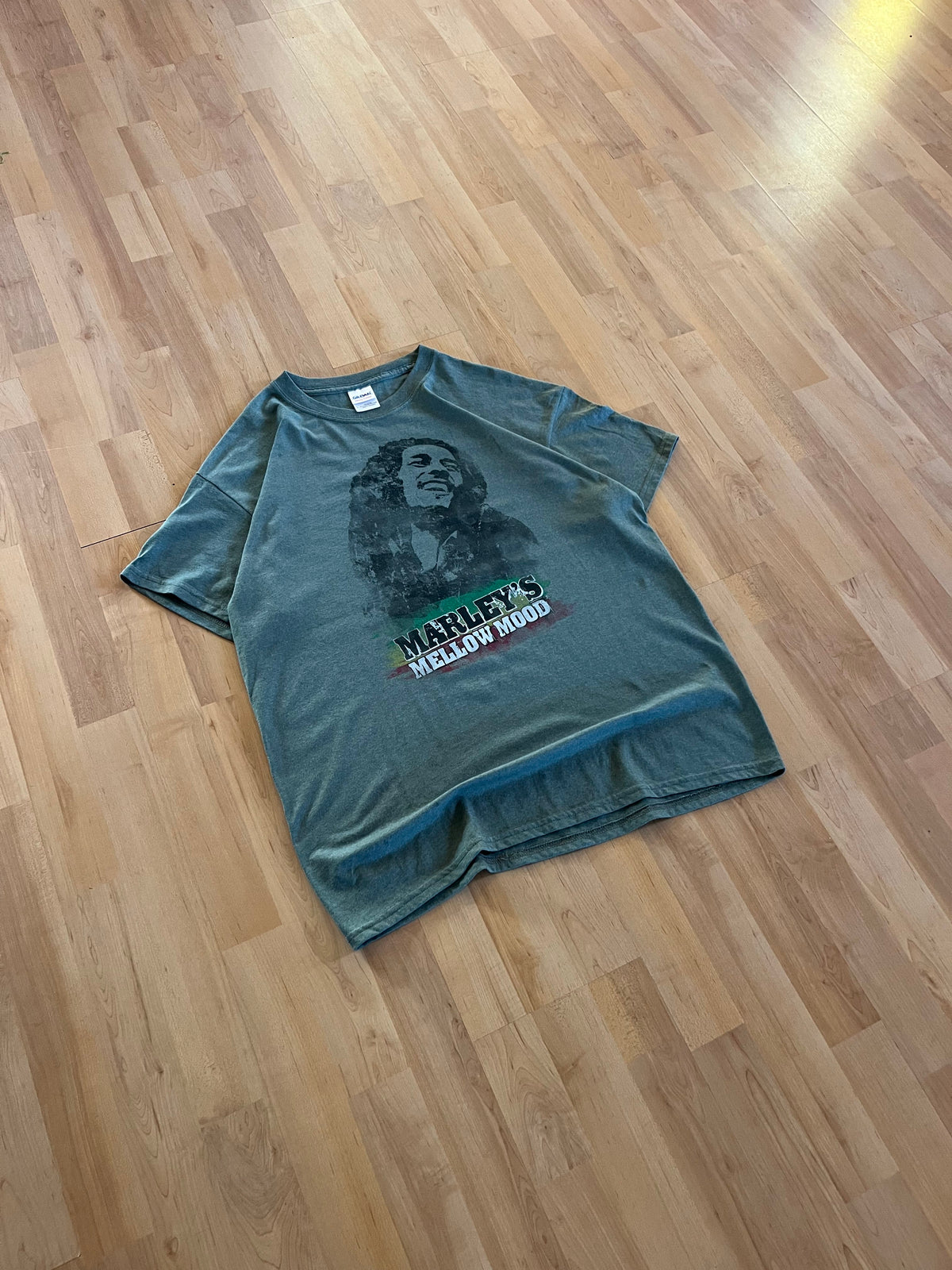00s Olive Green Bob Marley "Marley's Mellow Mood" Portrait Graphic T-Shirt (L)