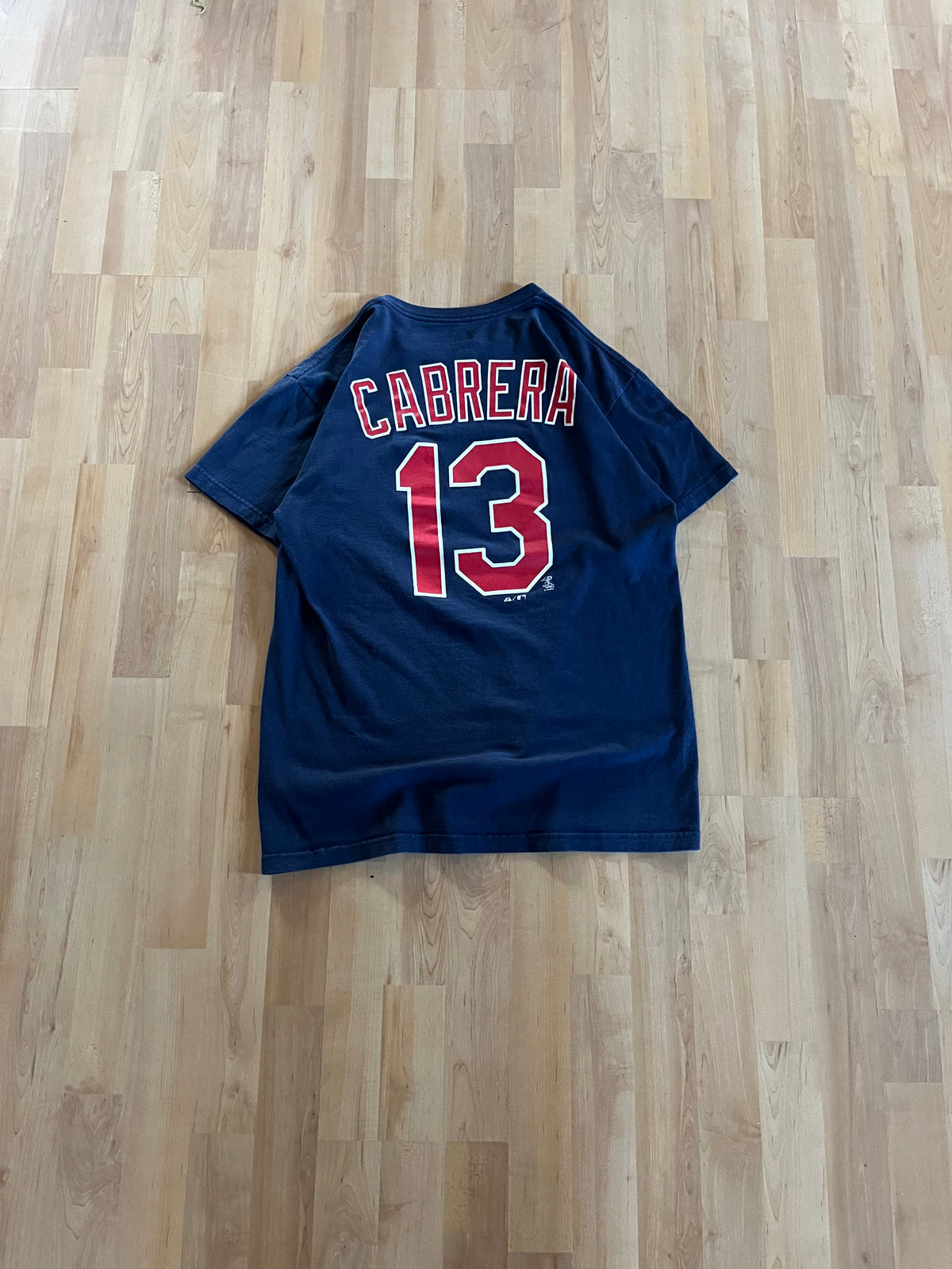 00s Navy Cleveland Indians T-Shirt: Asdrubal Cabrera #13 Graphic T-Shirt (M)