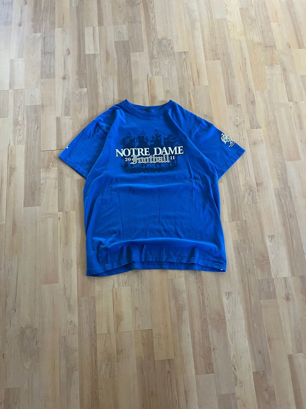 2011 Blue Notre Dame Fighting Irish Heavyweight Football Graphic T-Shirt (L)